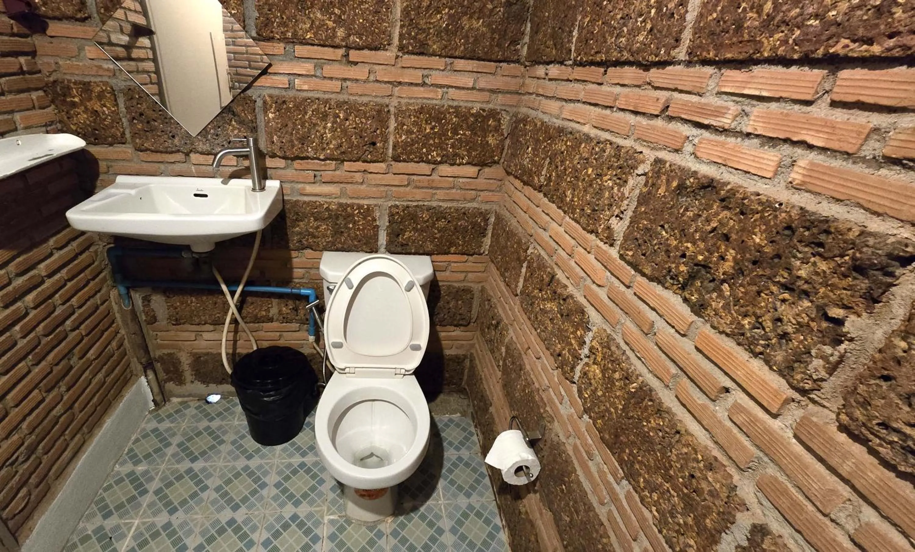 Toilet in Kohchang 7 seaview bungalow