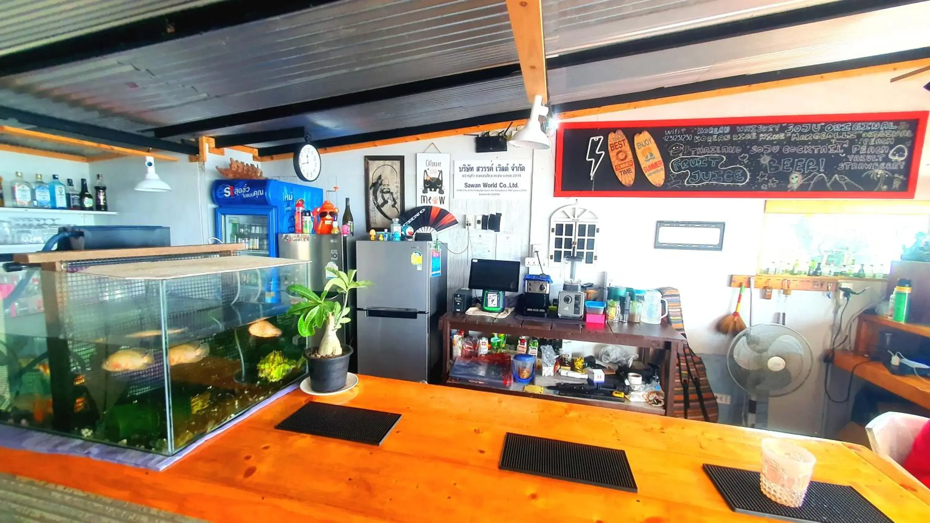 Restaurant/places to eat in Kohchang 7 seaview bungalow Restaurant/places to eat in Kohchang 7 seaview bungalow