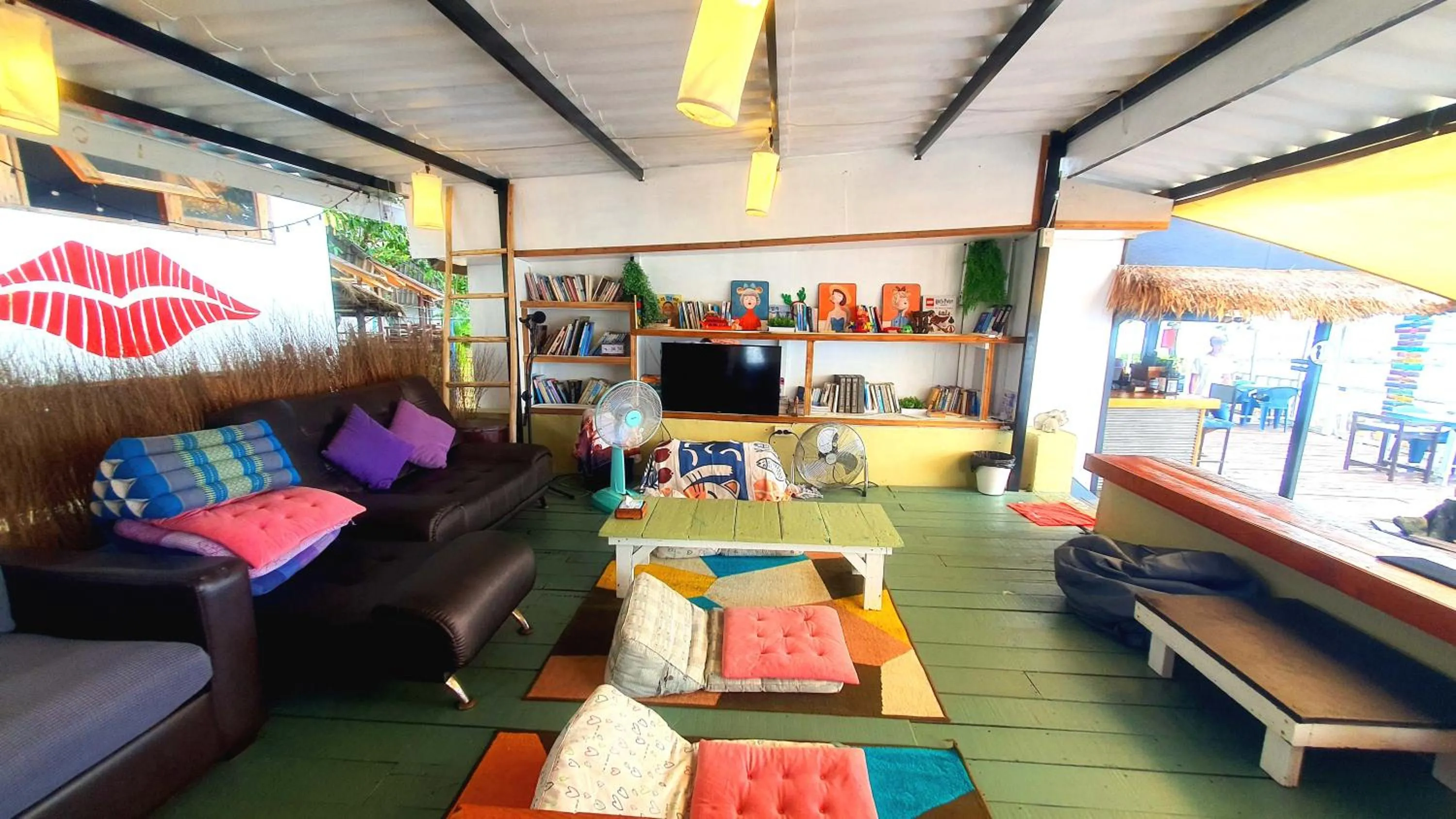 Restaurant/places to eat in Kohchang 7 seaview bungalow