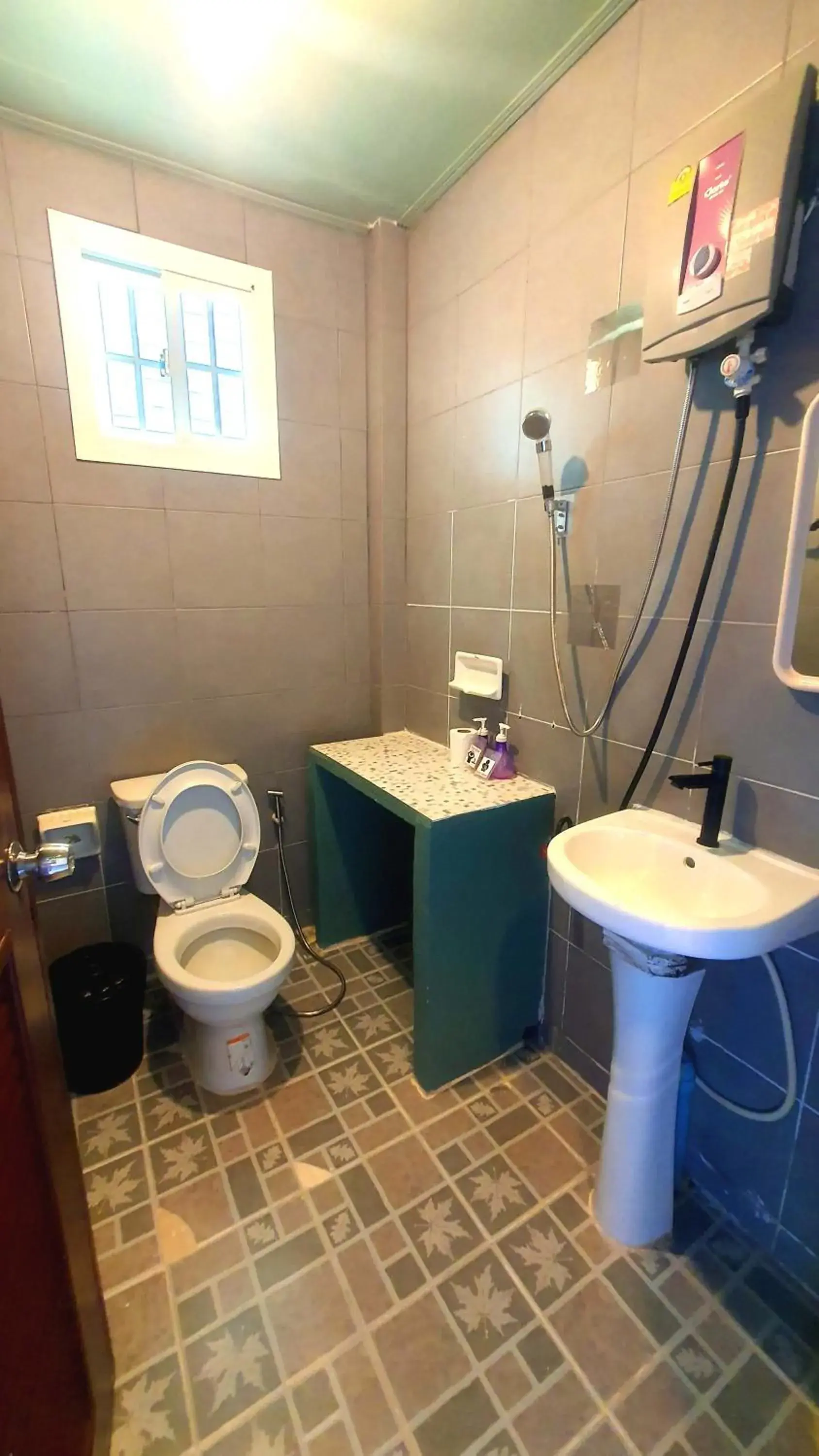 Property building in Kohchang 7 seaview bungalow Property building in Kohchang 7 seaview bungalow