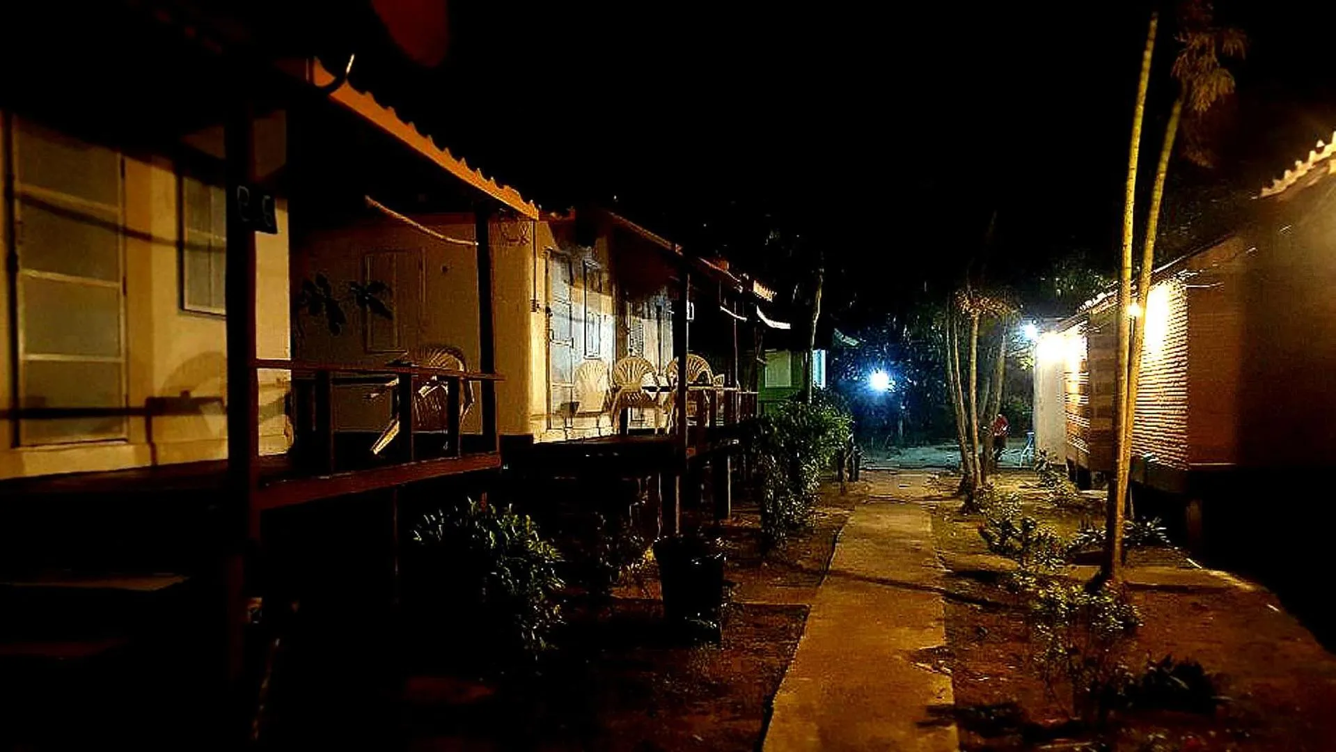 Facade/entrance in Kohchang 7 seaview bungalow