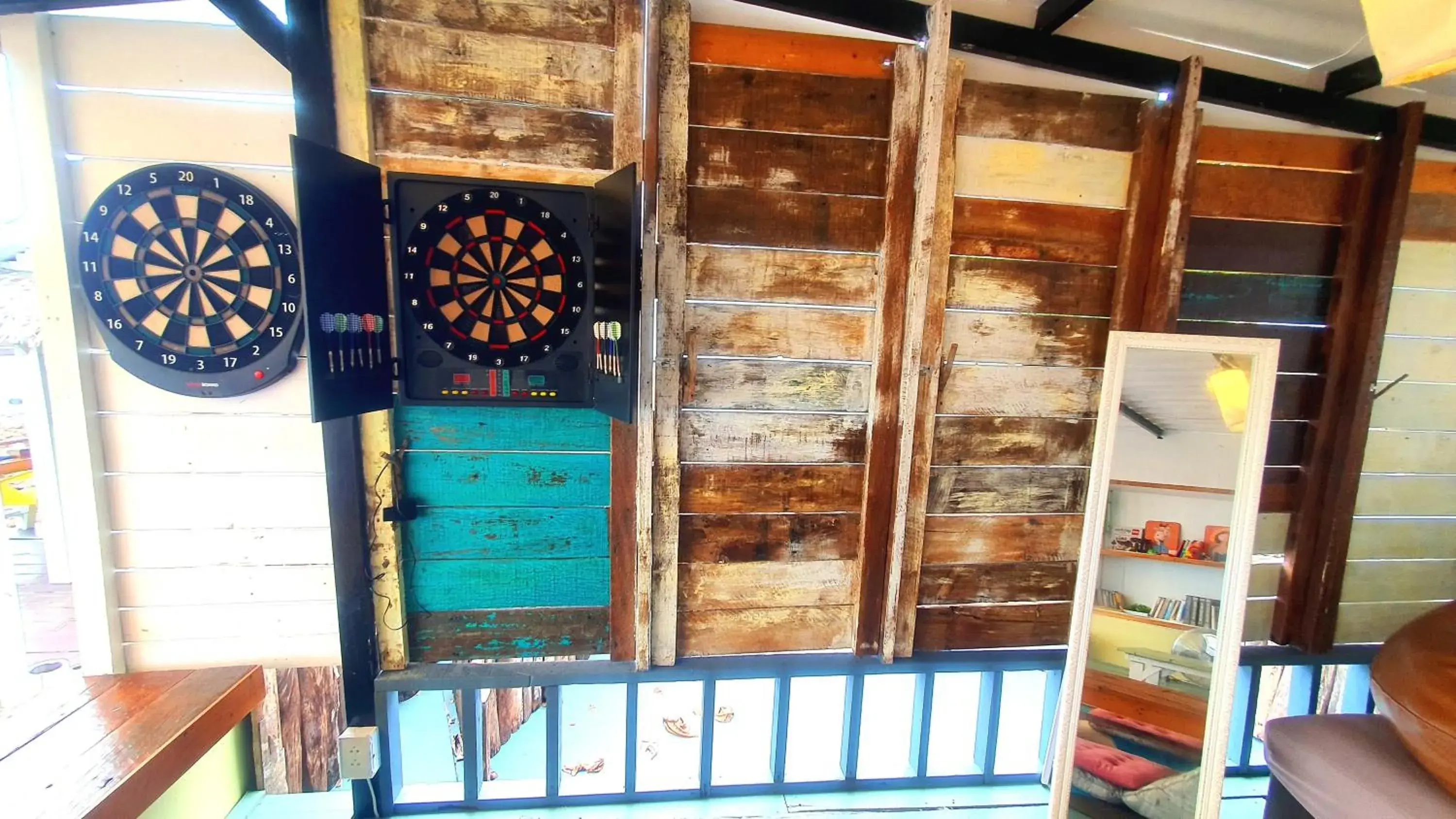 Restaurant/places to eat in Kohchang 7 seaview bungalow Restaurant/places to eat in Kohchang 7 seaview bungalow