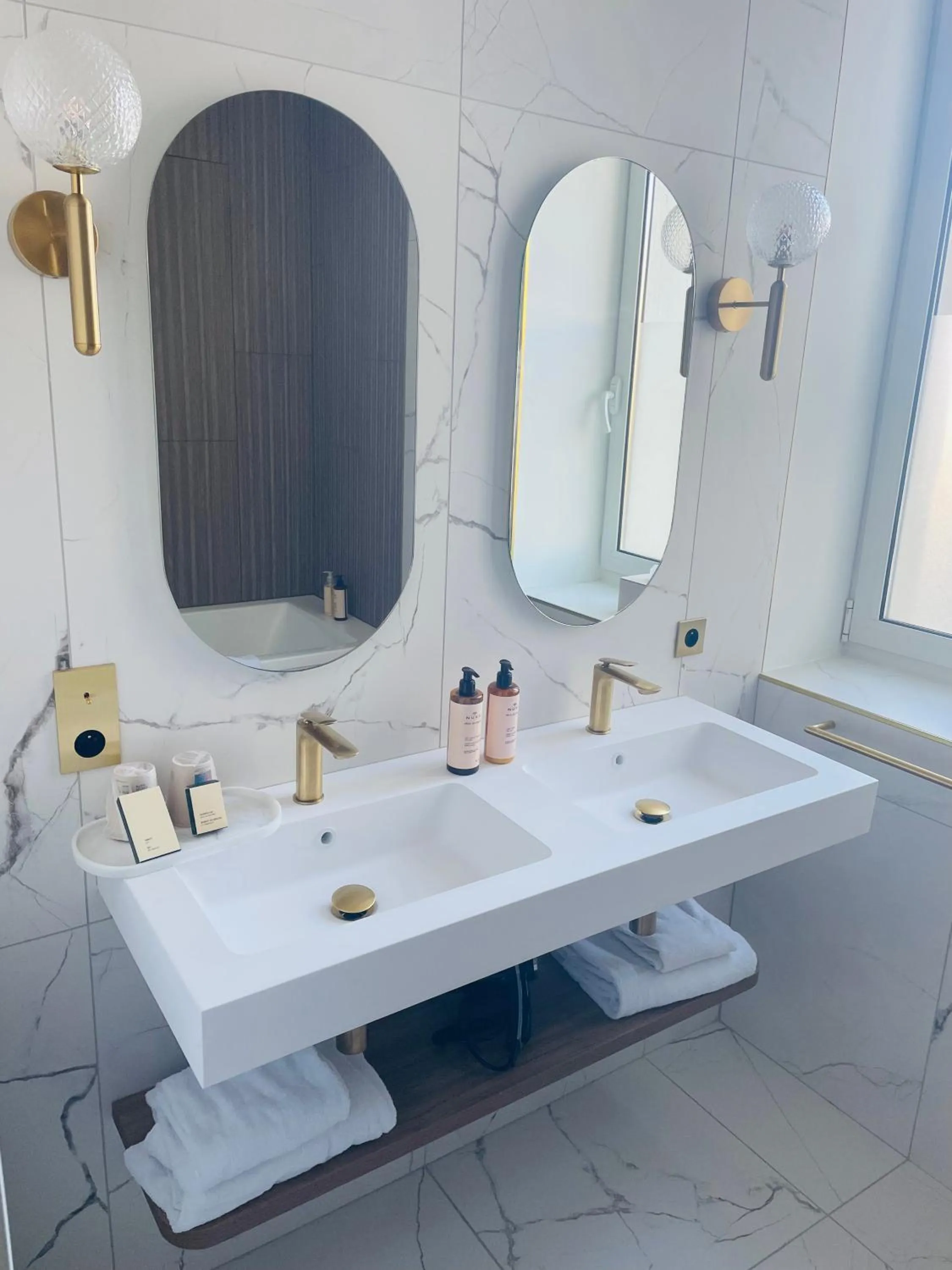 Bathroom in Les Sables Blancs