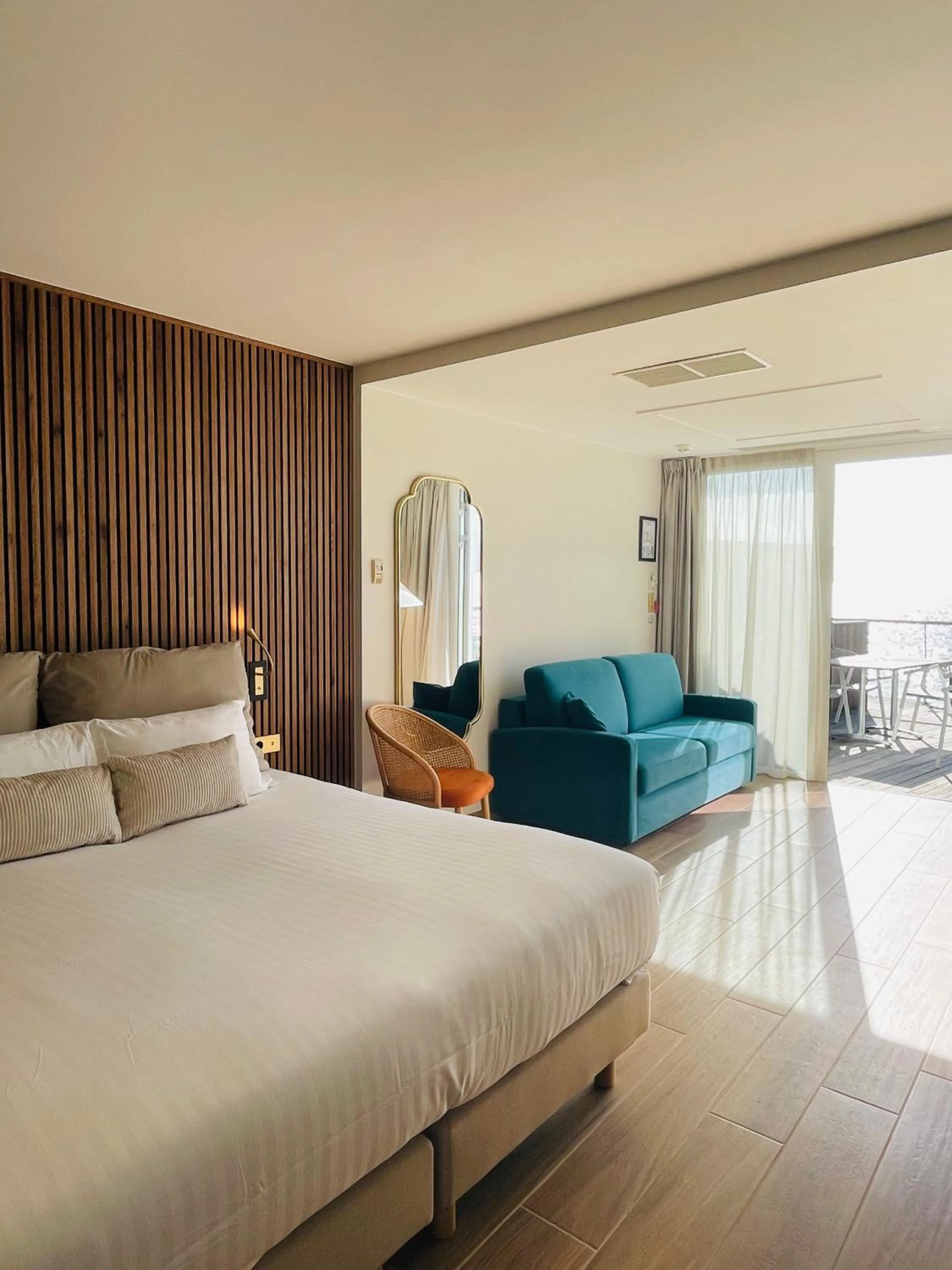 Bedroom, Bed in Les Sables Blancs