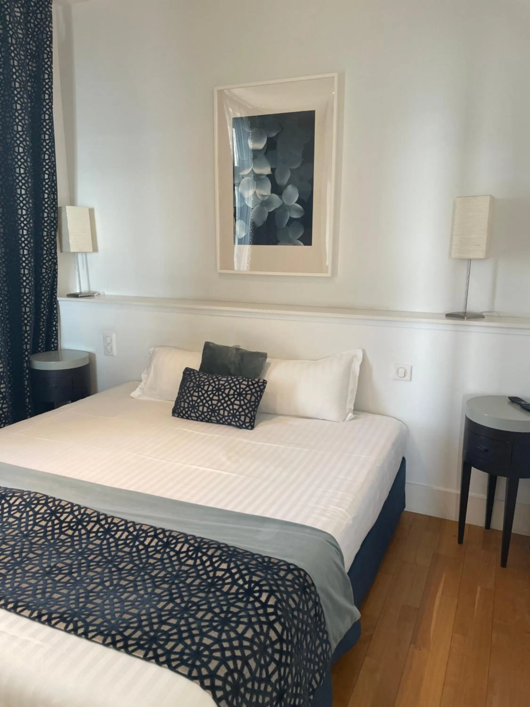 Bedroom, Bed in Les Sables Blancs