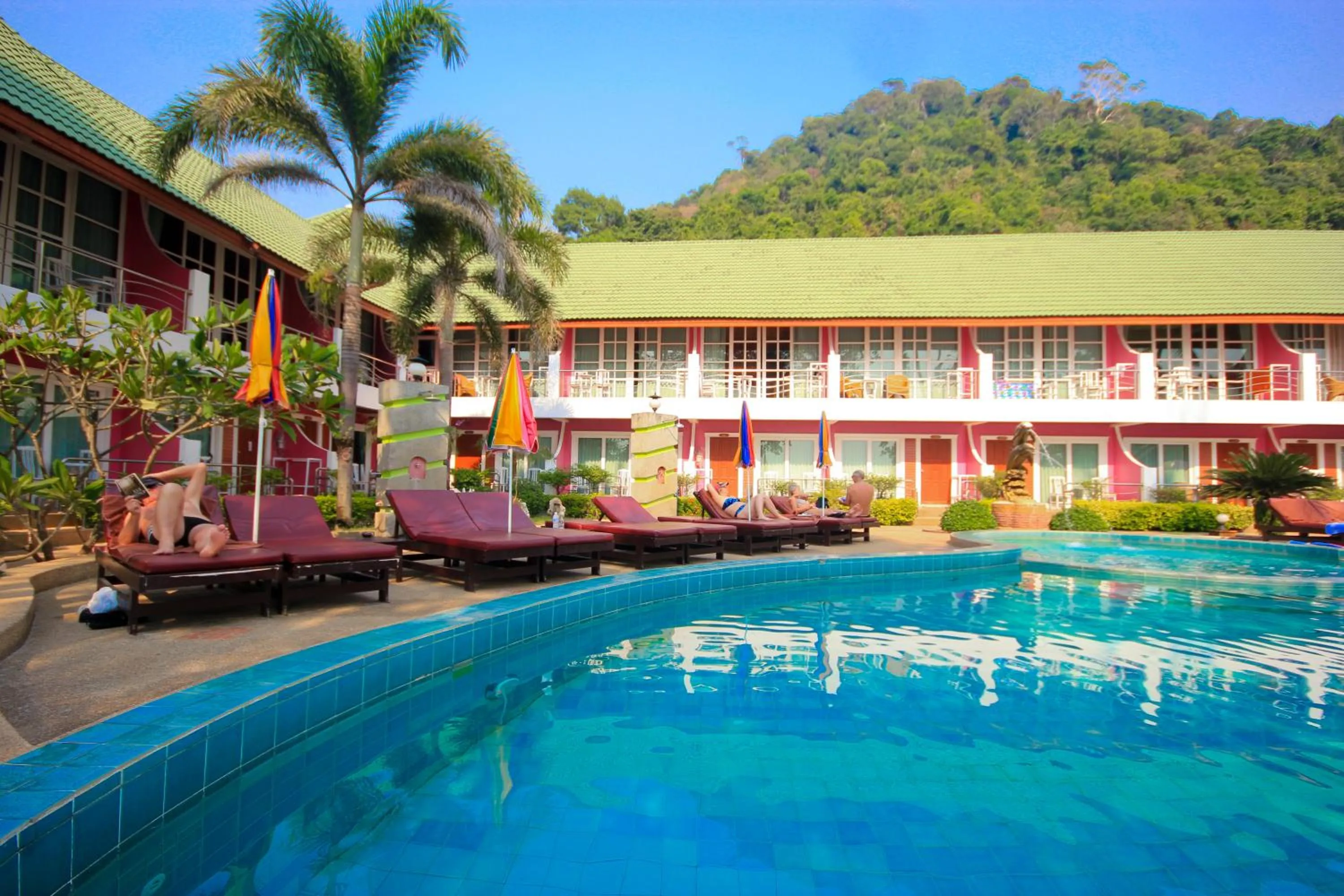 Pool view in Cookies Hotel