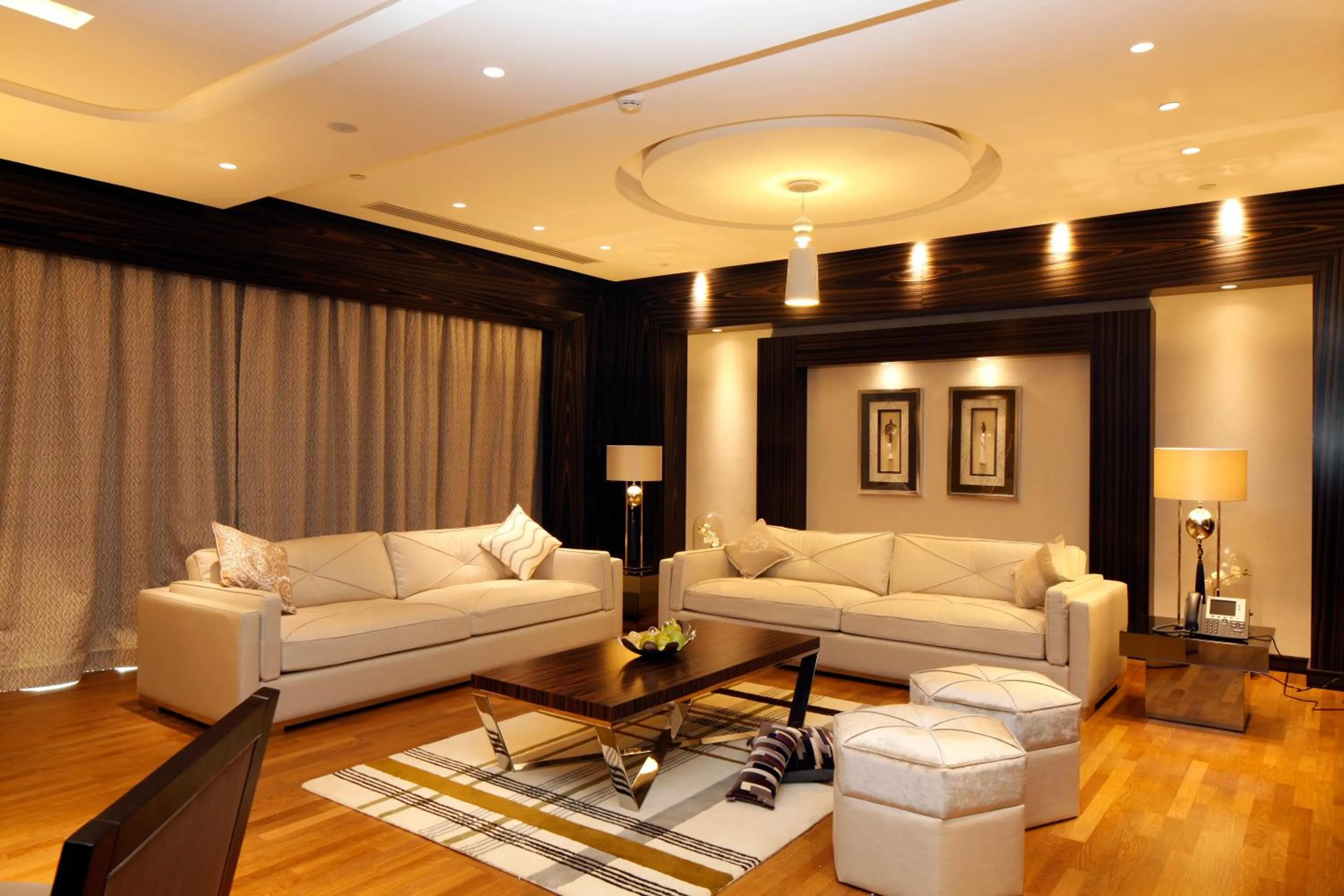 Photo of the whole room, Seating Area in Holiday Inn Meydan, an IHG Hotel