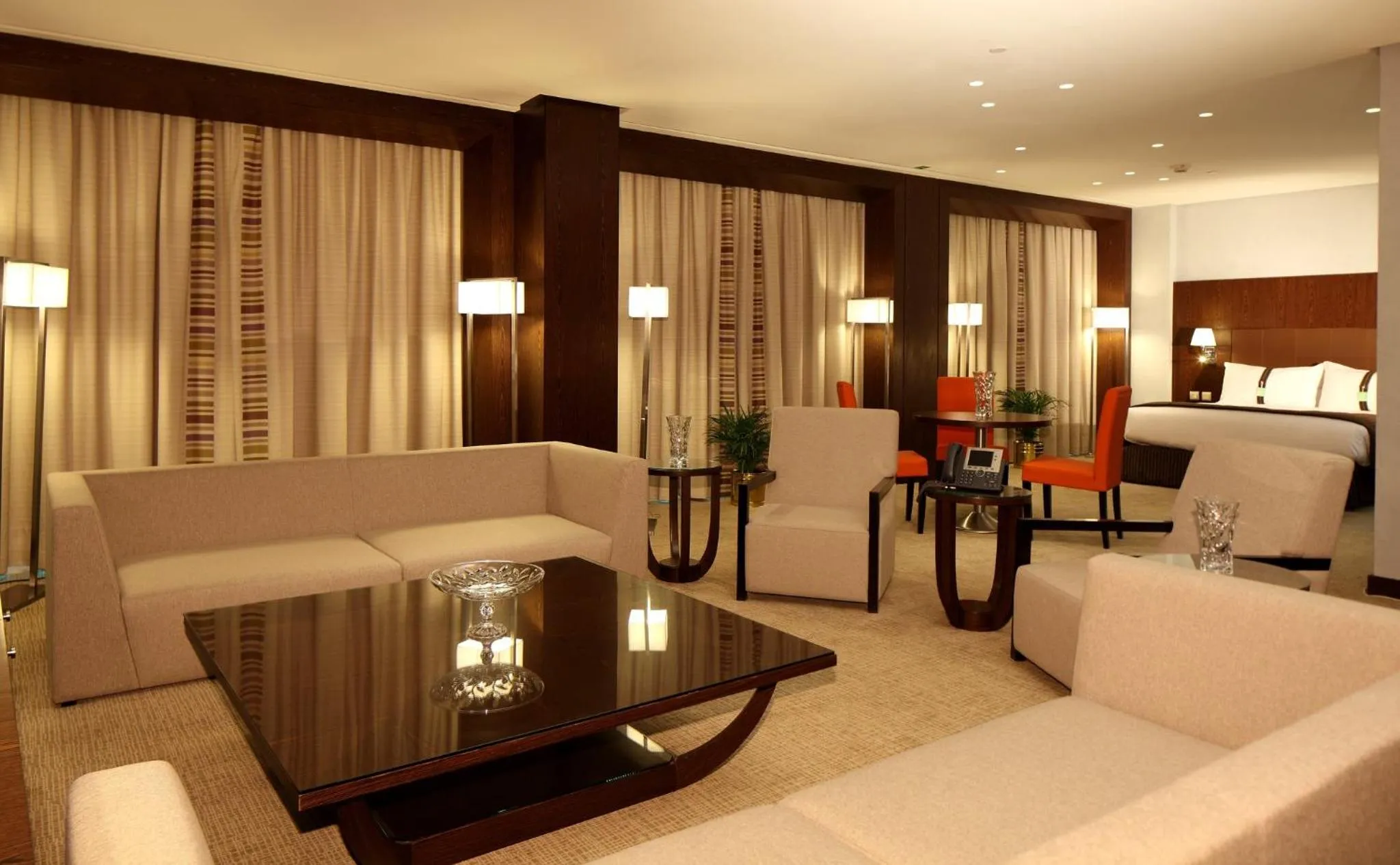 Photo of the whole room, Seating Area in Holiday Inn Meydan, an IHG Hotel