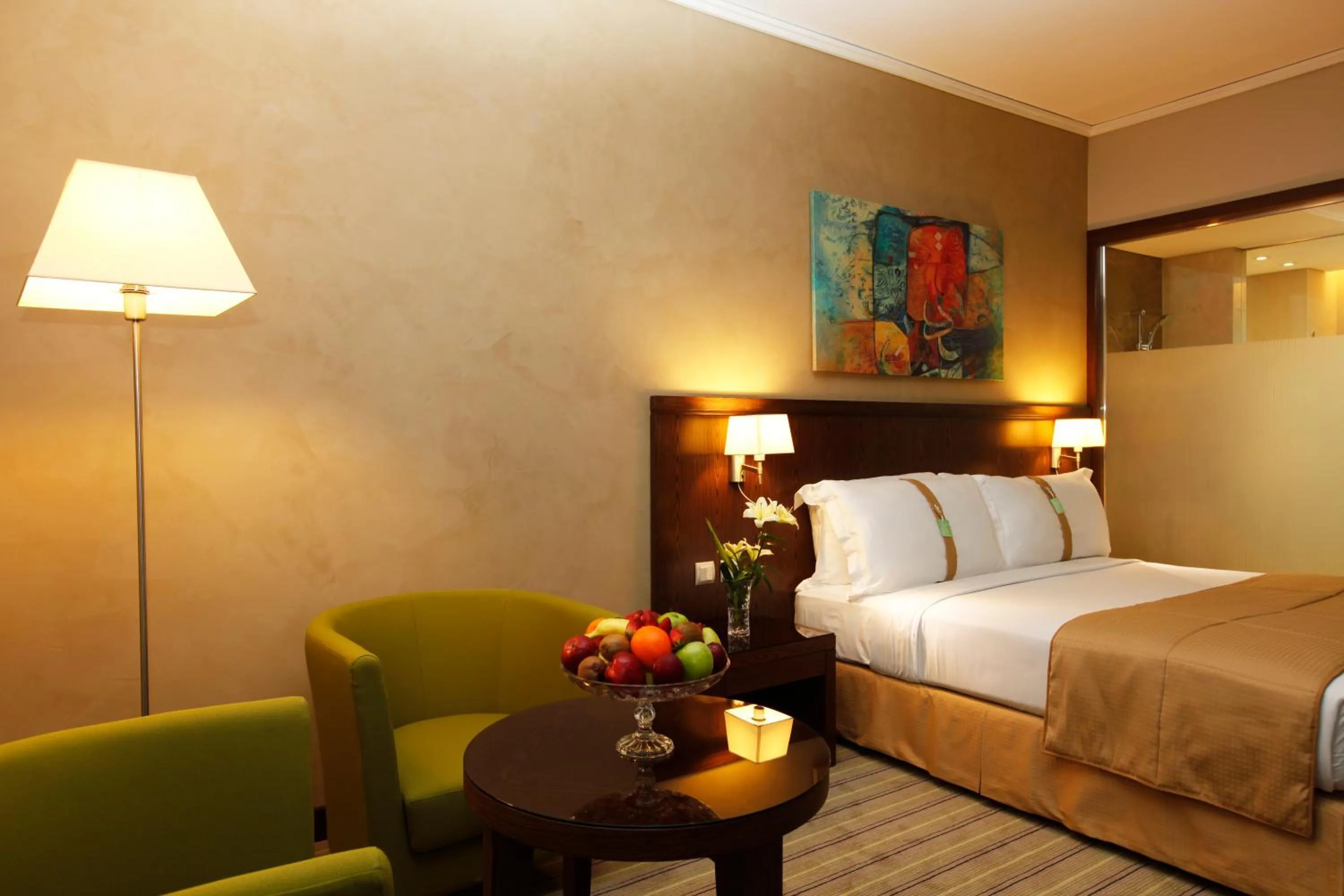 Bedroom, Bed in Holiday Inn Meydan, an IHG Hotel