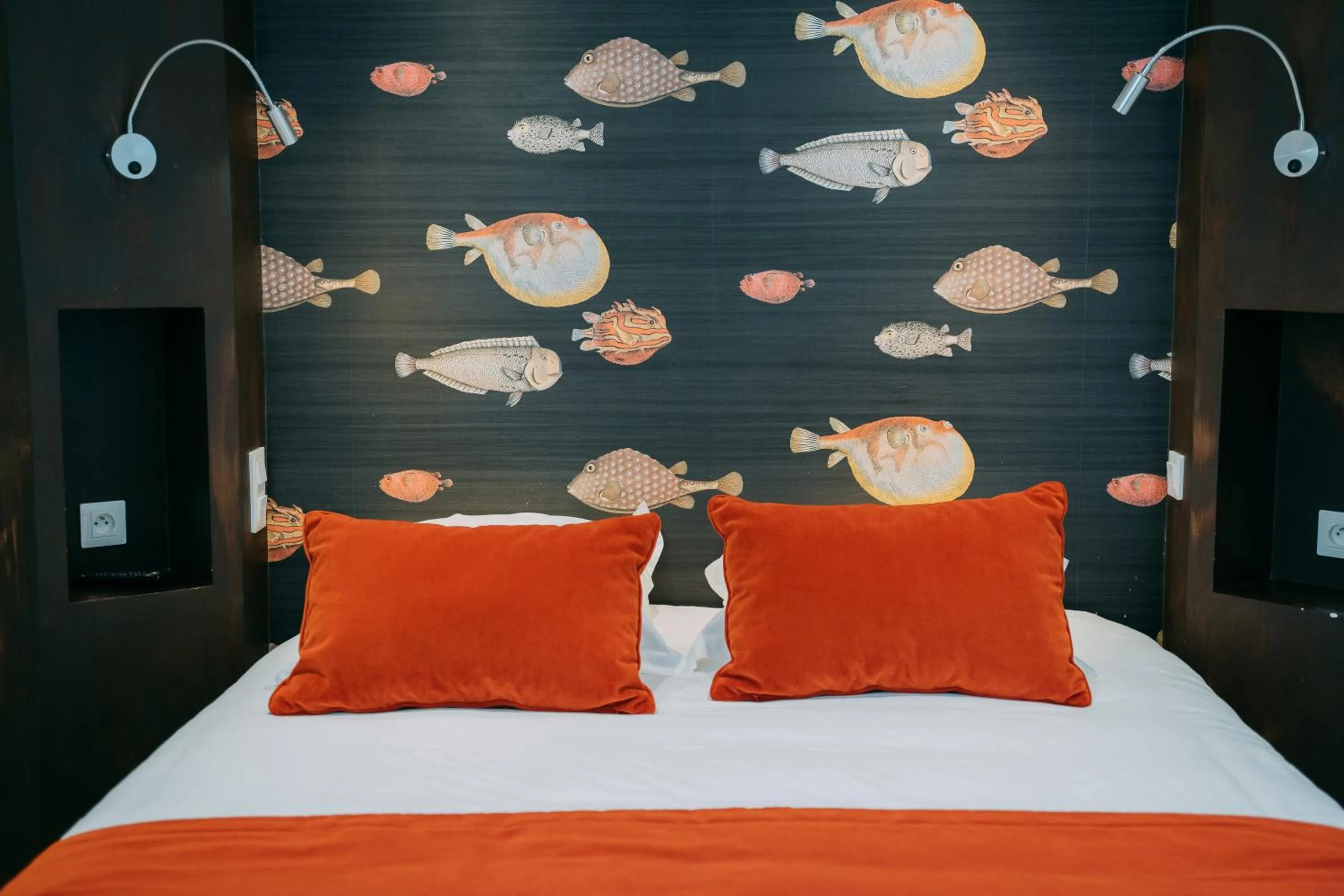 Bed in Hôtel Les Agapanthes-Logis Hôtel