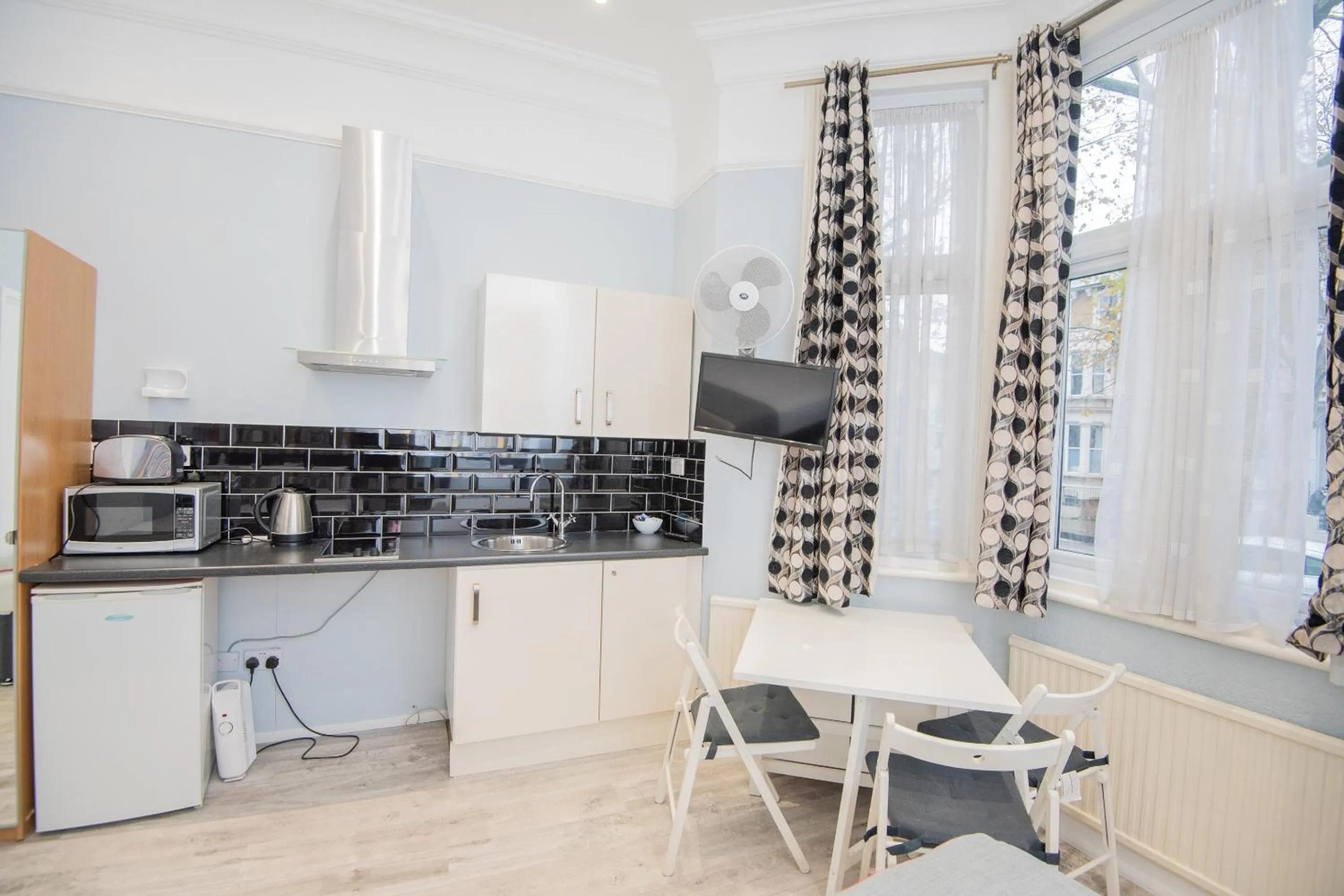 Bedroom in Sino Hotel