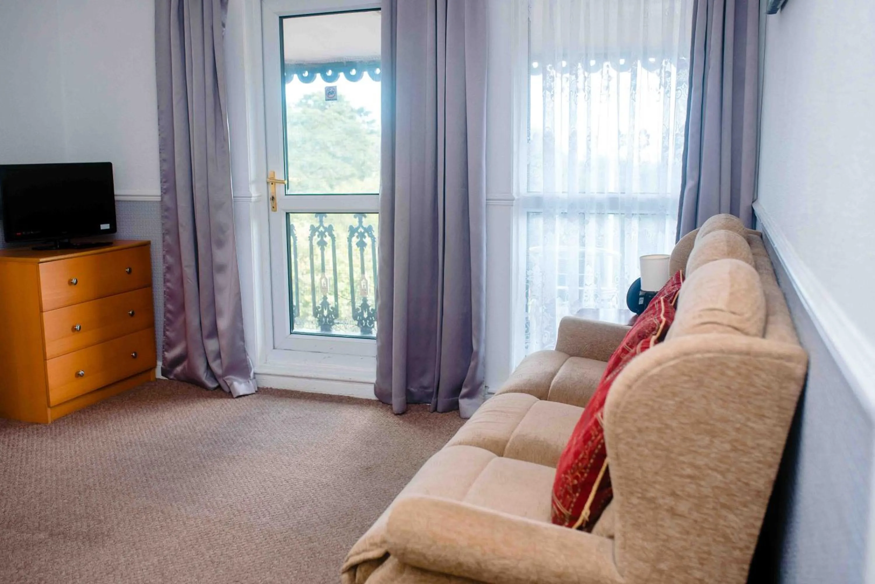 Living room in THE CHADWICK