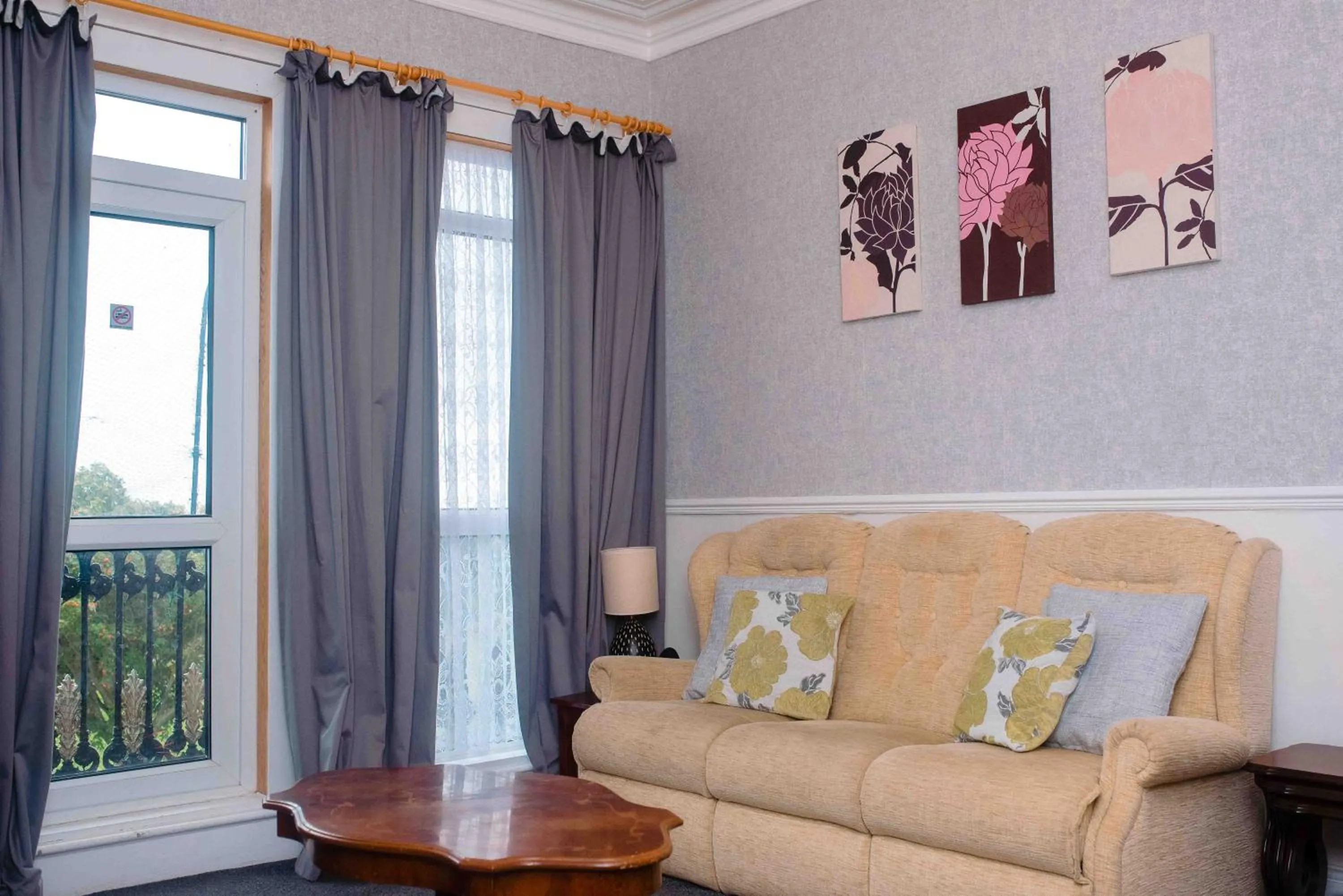 Living room in THE CHADWICK