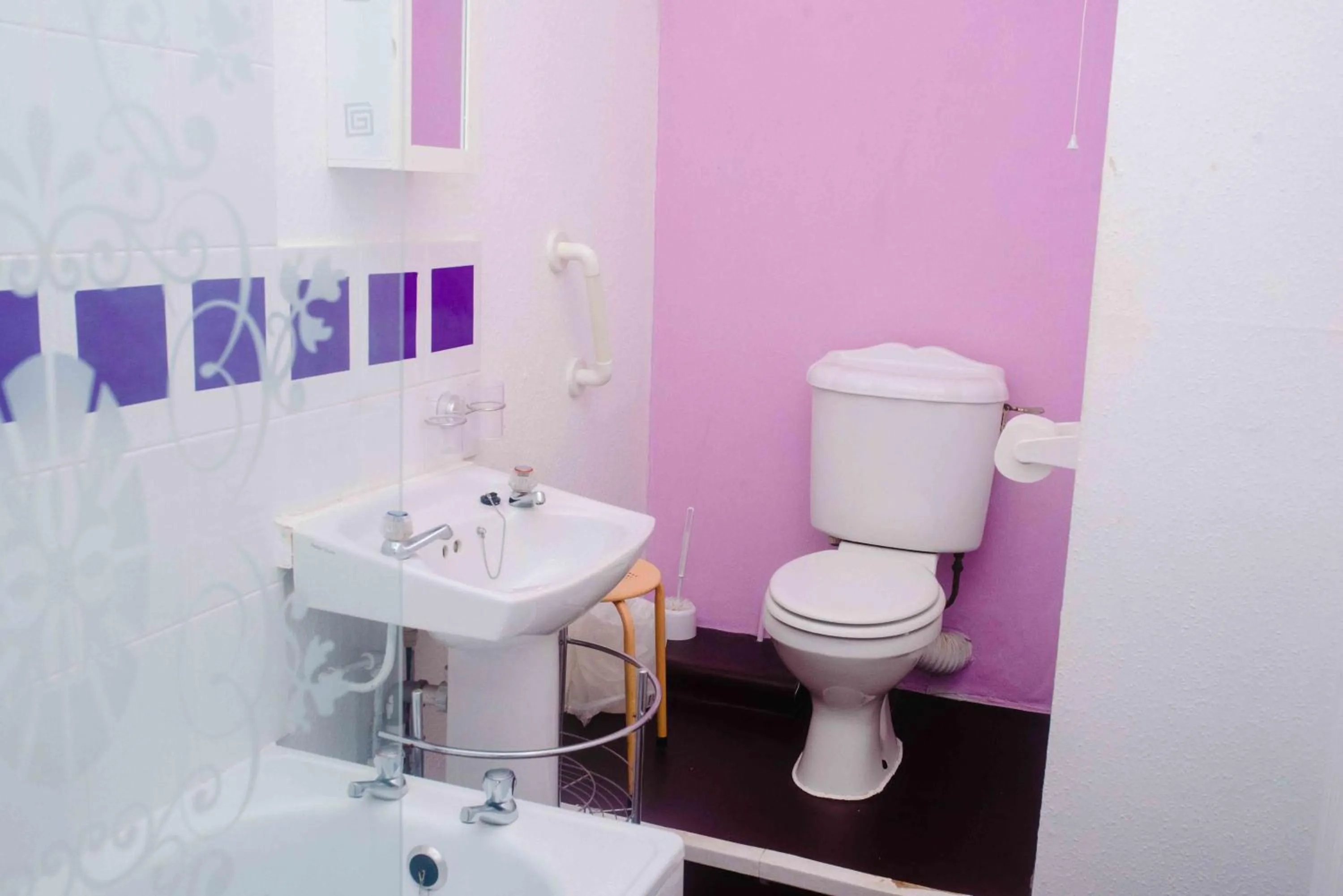 Toilet in THE CHADWICK