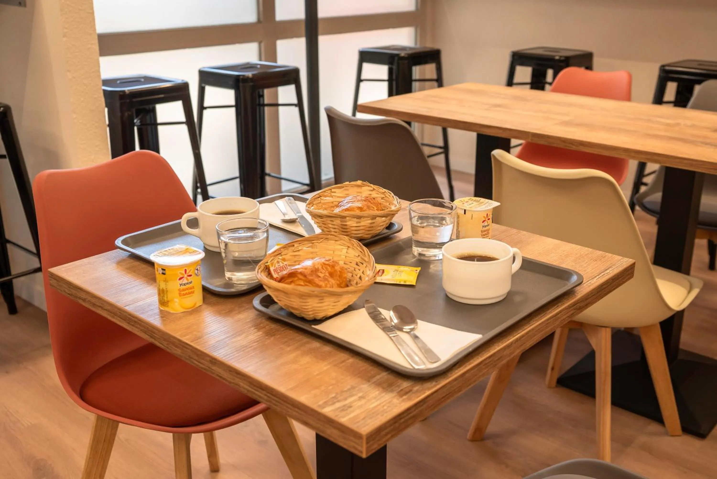 Restaurant/places to eat in Premiere Classe Toulon La Seyne-sur-Mer