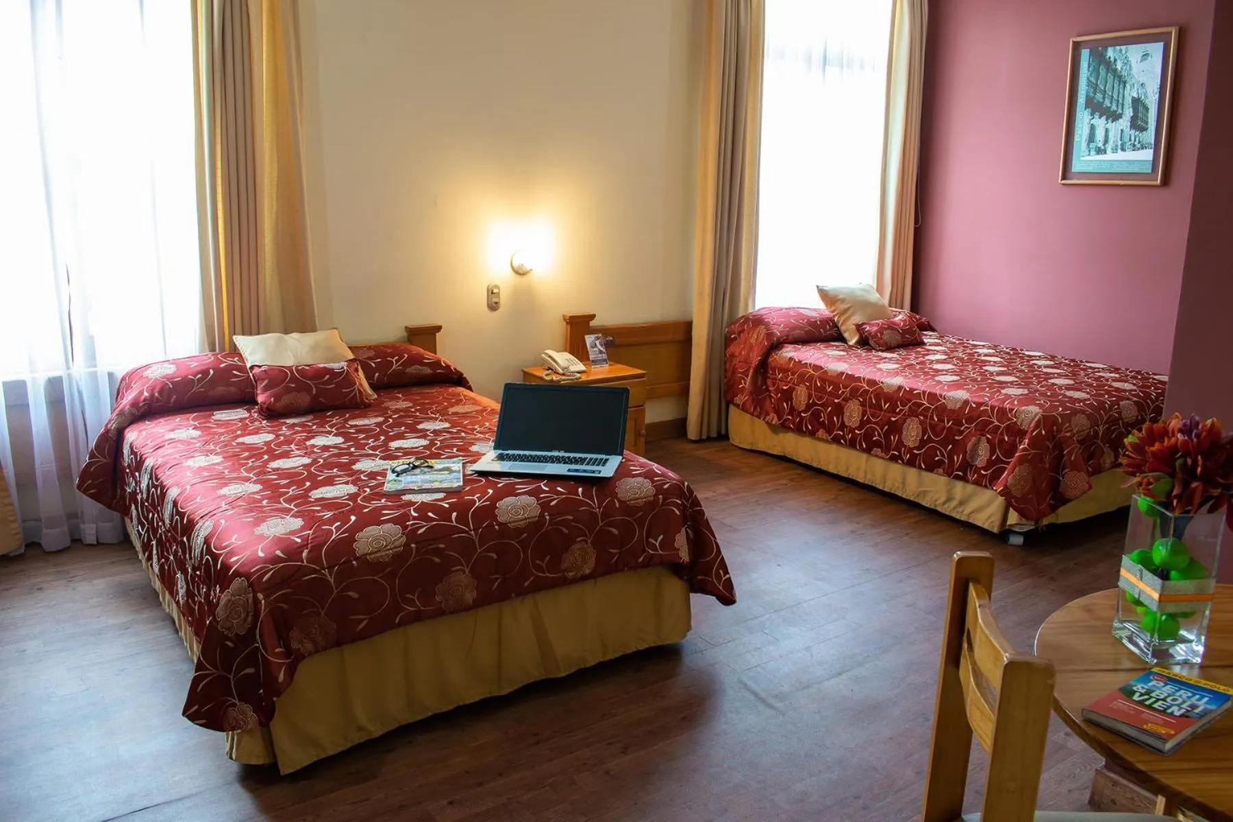 Guests, Bed in Hotel Inka Path