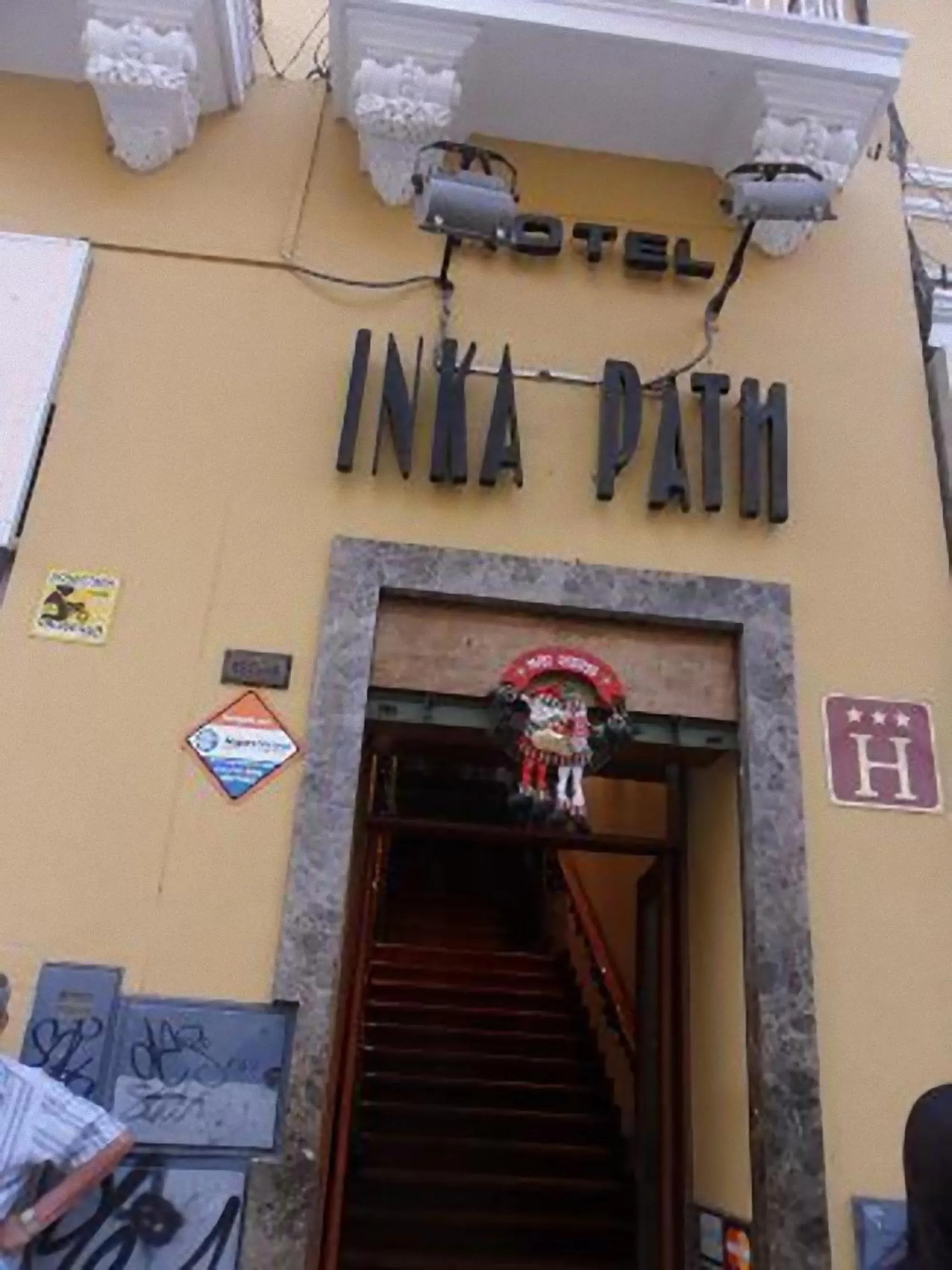 Facade/entrance in Hotel Inka Path
