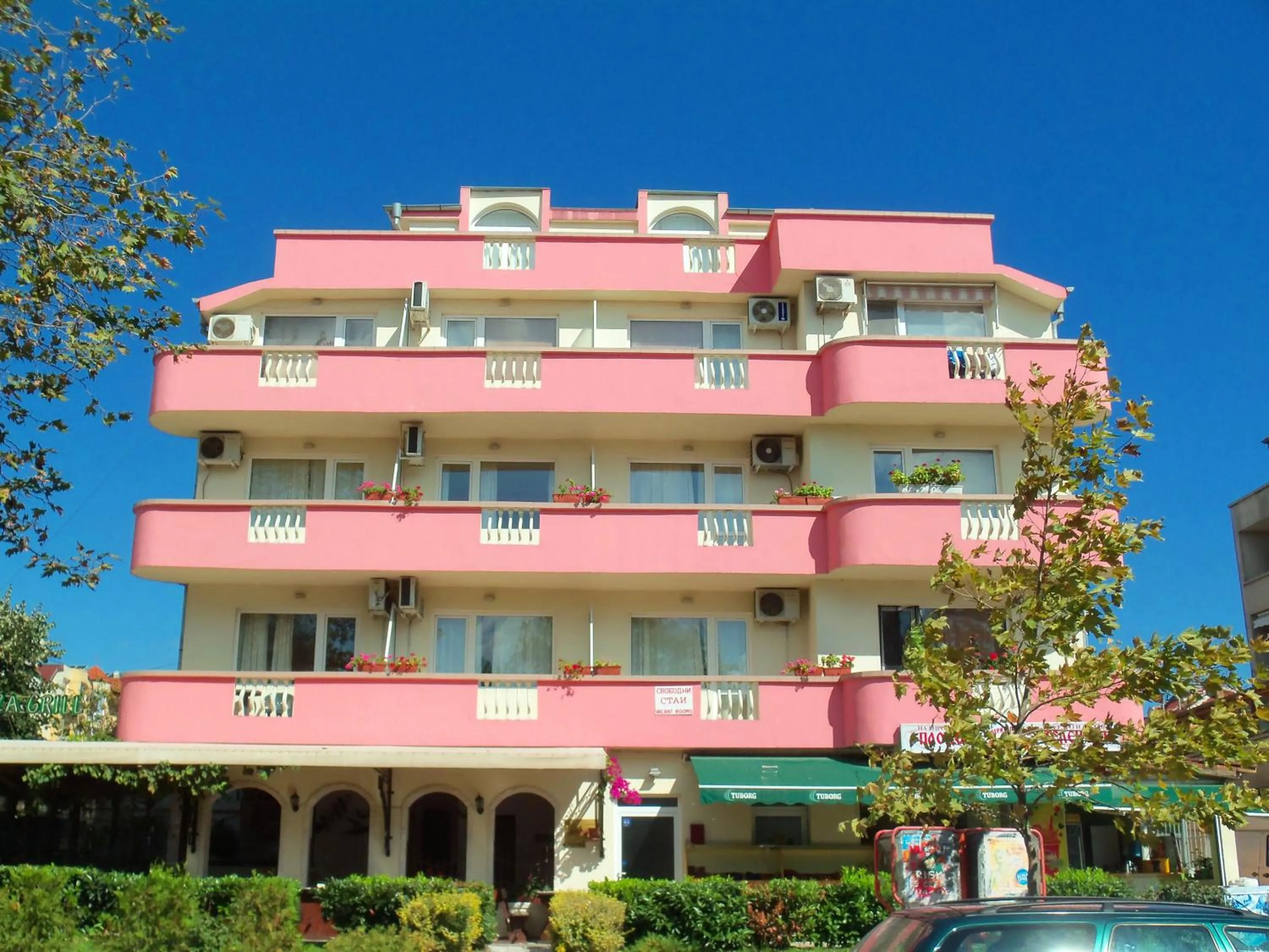 Facade/entrance in Arkadia Guest House