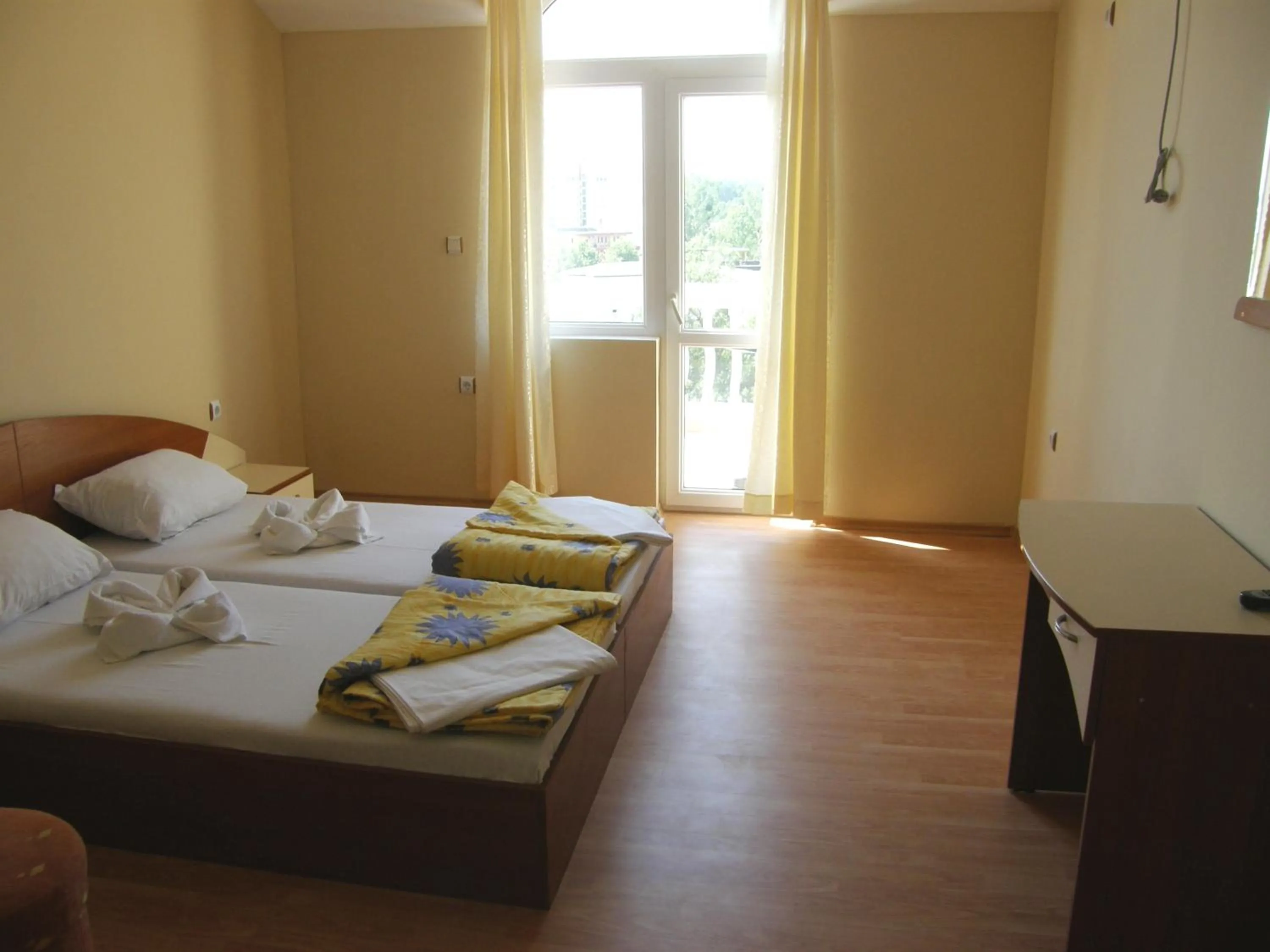Photo of the whole room, Bed in Arkadia Guest House