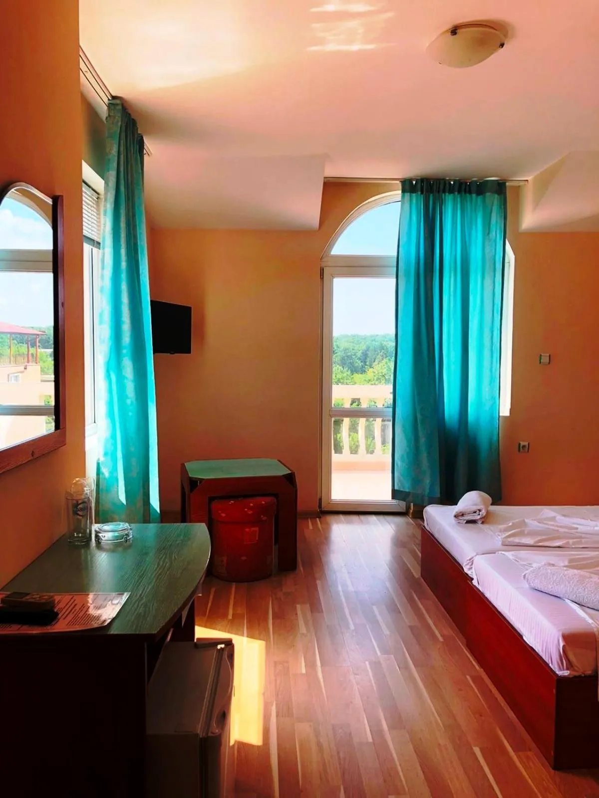 Photo of the whole room, Bed in Arkadia Guest House