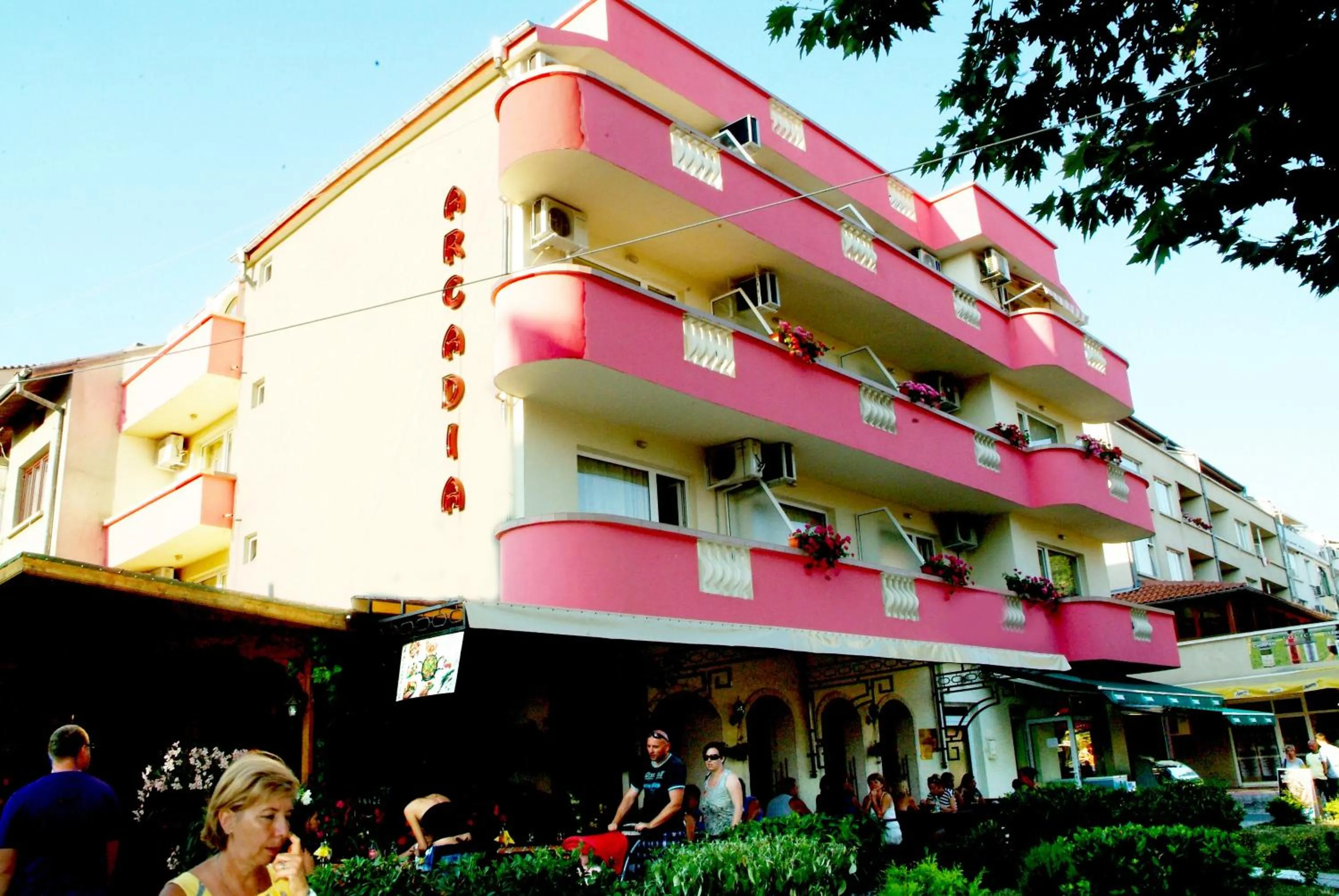 Facade/entrance in Arkadia Guest House