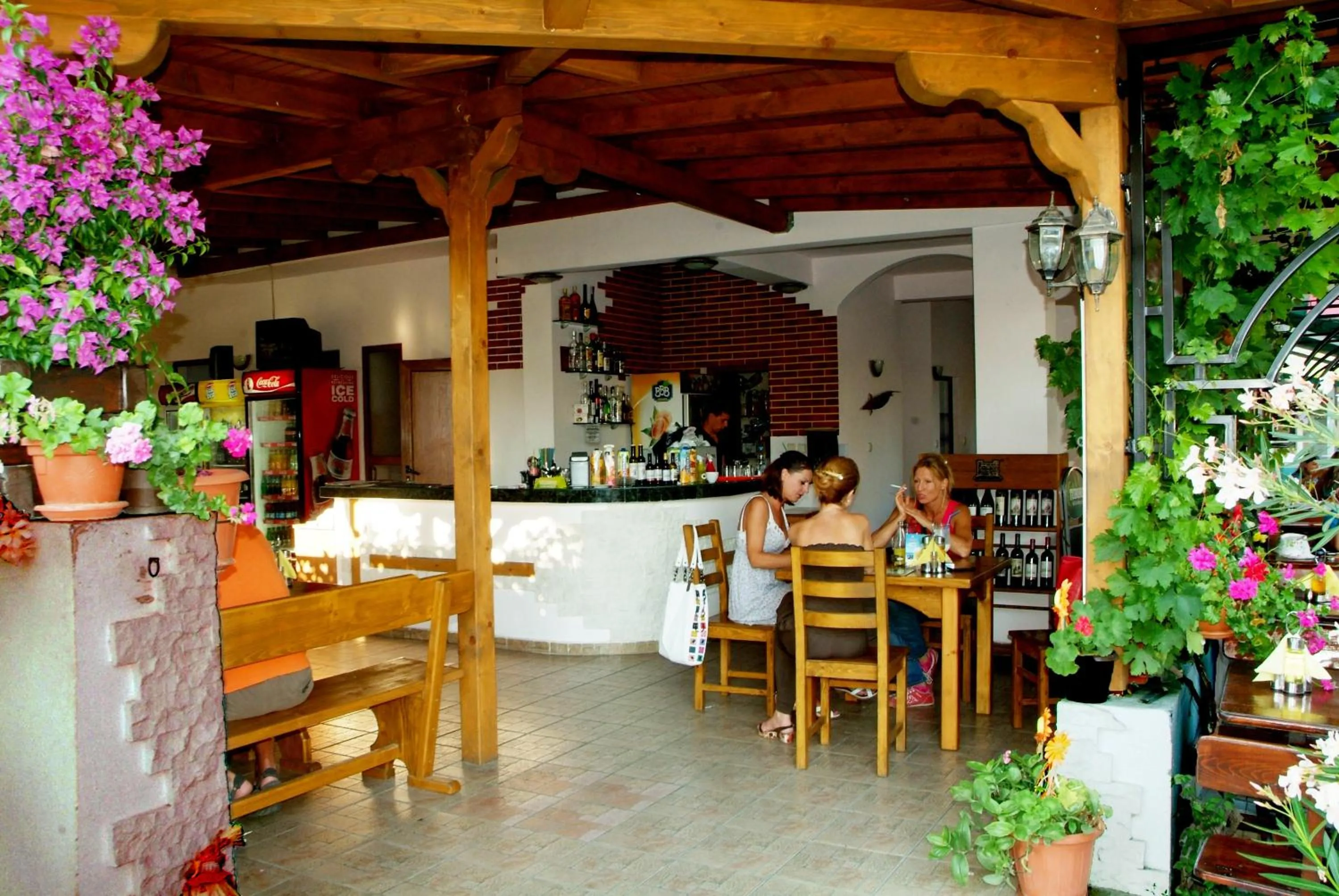 Restaurant/places to eat in Arkadia Guest House