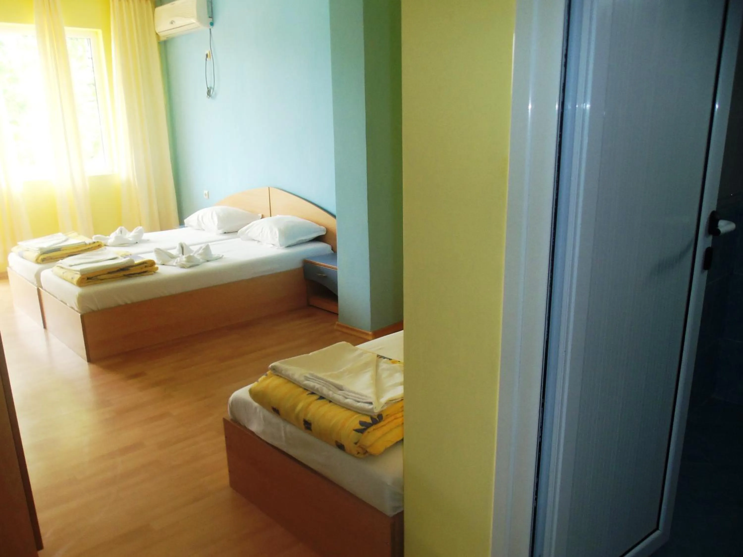 Photo of the whole room, Bed in Arkadia Guest House