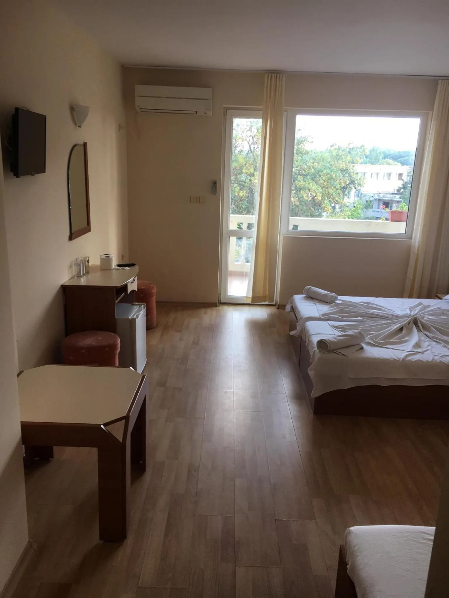Photo of the whole room, Bed in Arkadia Guest House