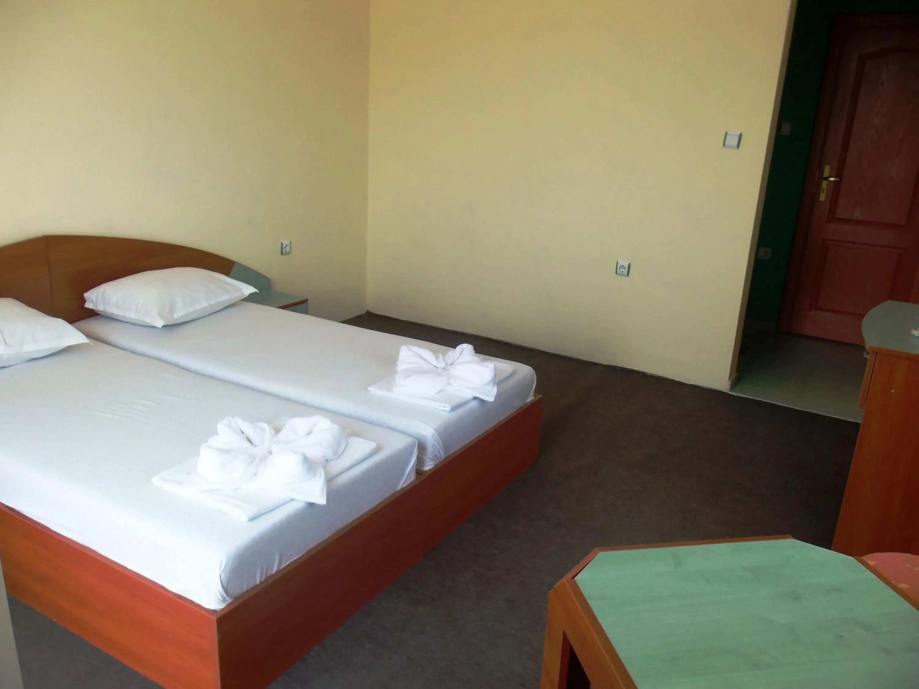 Photo of the whole room, Bed in Arkadia Guest House