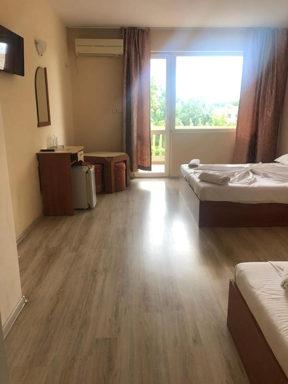Photo of the whole room, Bed in Arkadia Guest House