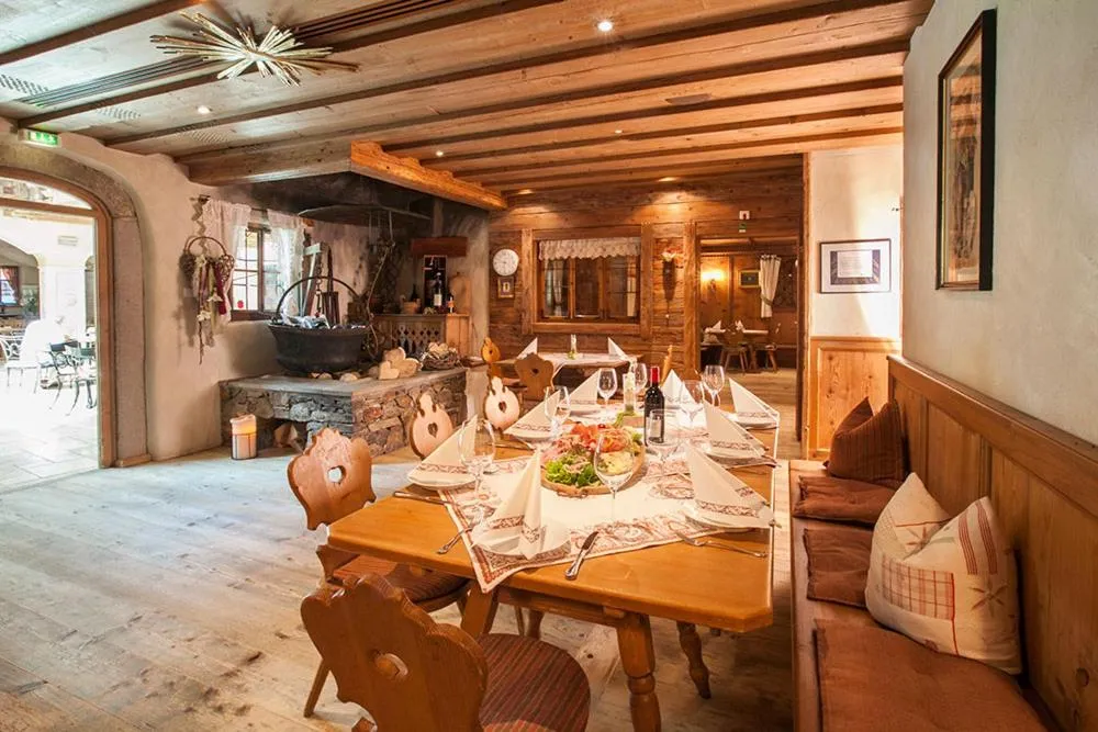 Restaurant/places to eat in Alpenrast Tyrol
