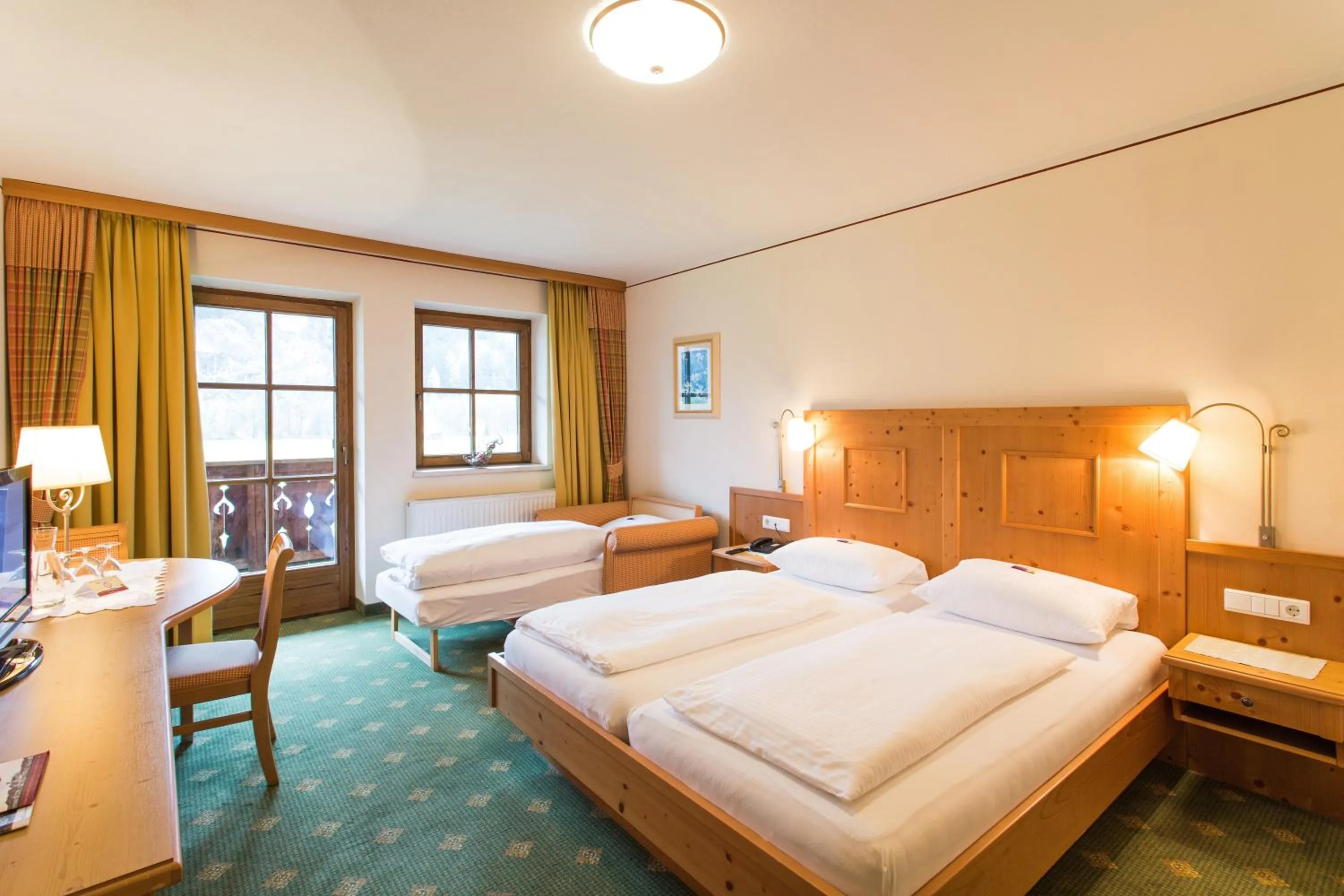 Photo of the whole room, Bed in Alpenrast Tyrol