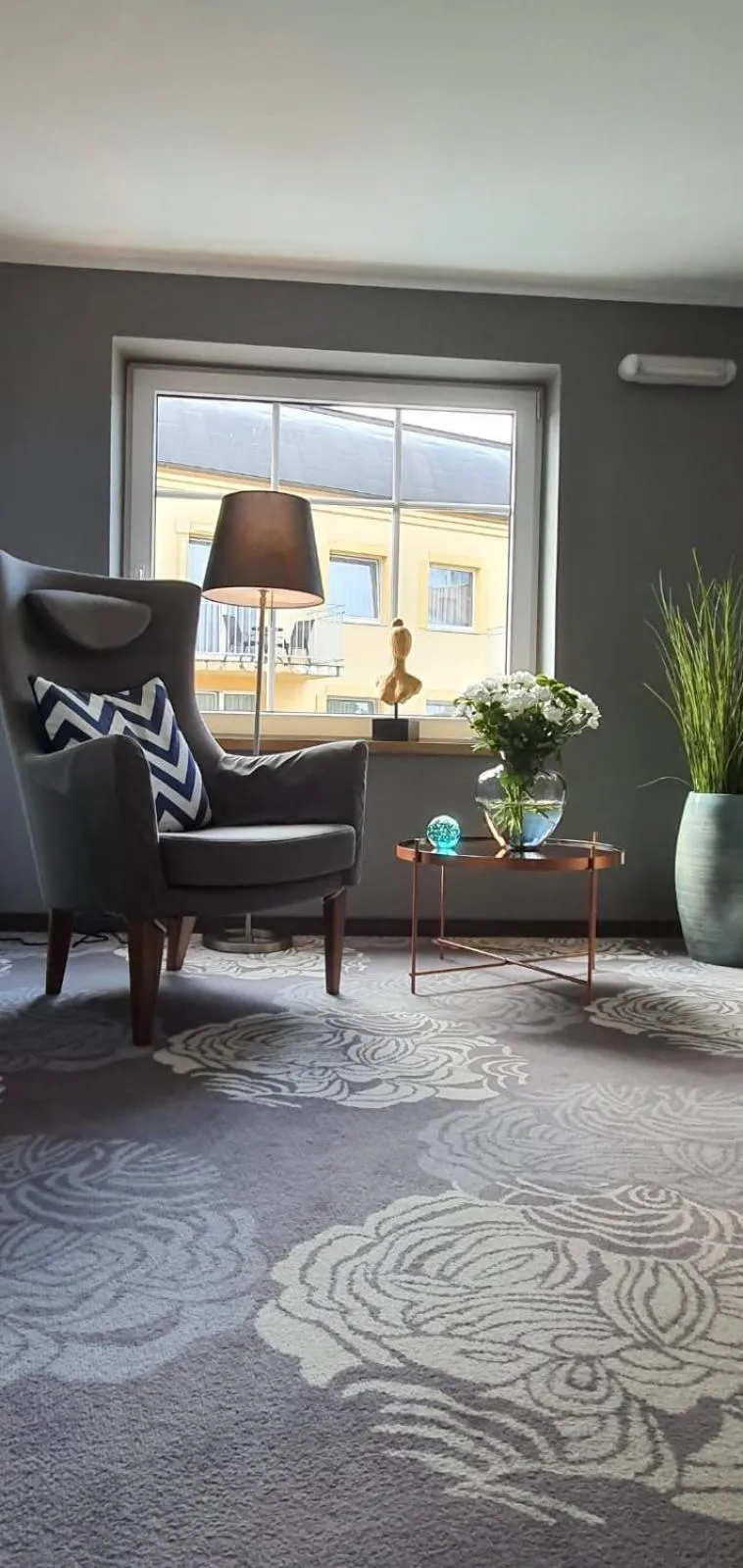 Seating area in Willa 777 Krasickiego