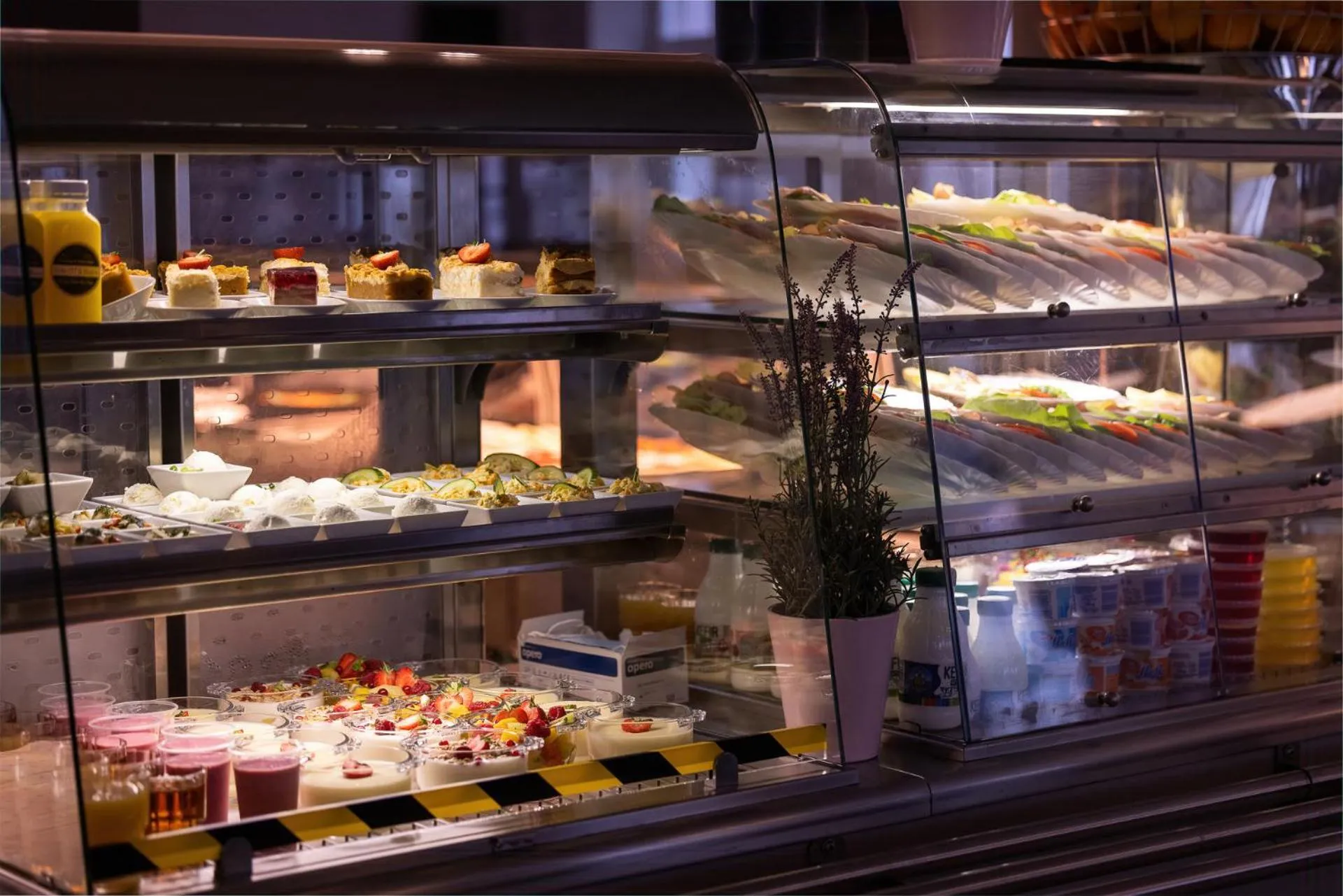 Restaurant/places to eat in Willa 777 Krasickiego