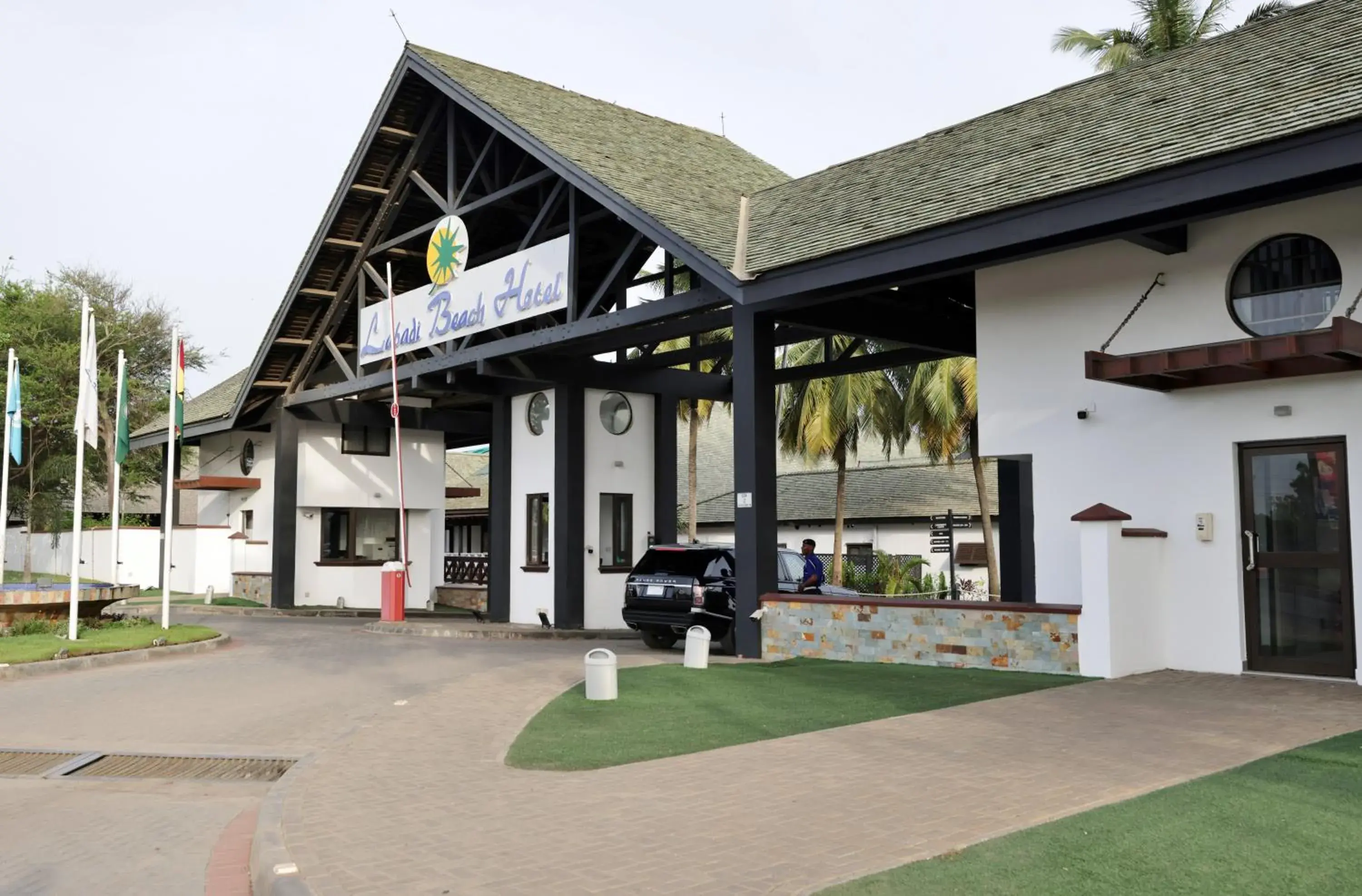 Property building in Labadi Beach Hotel Property building in Labadi Beach Hotel