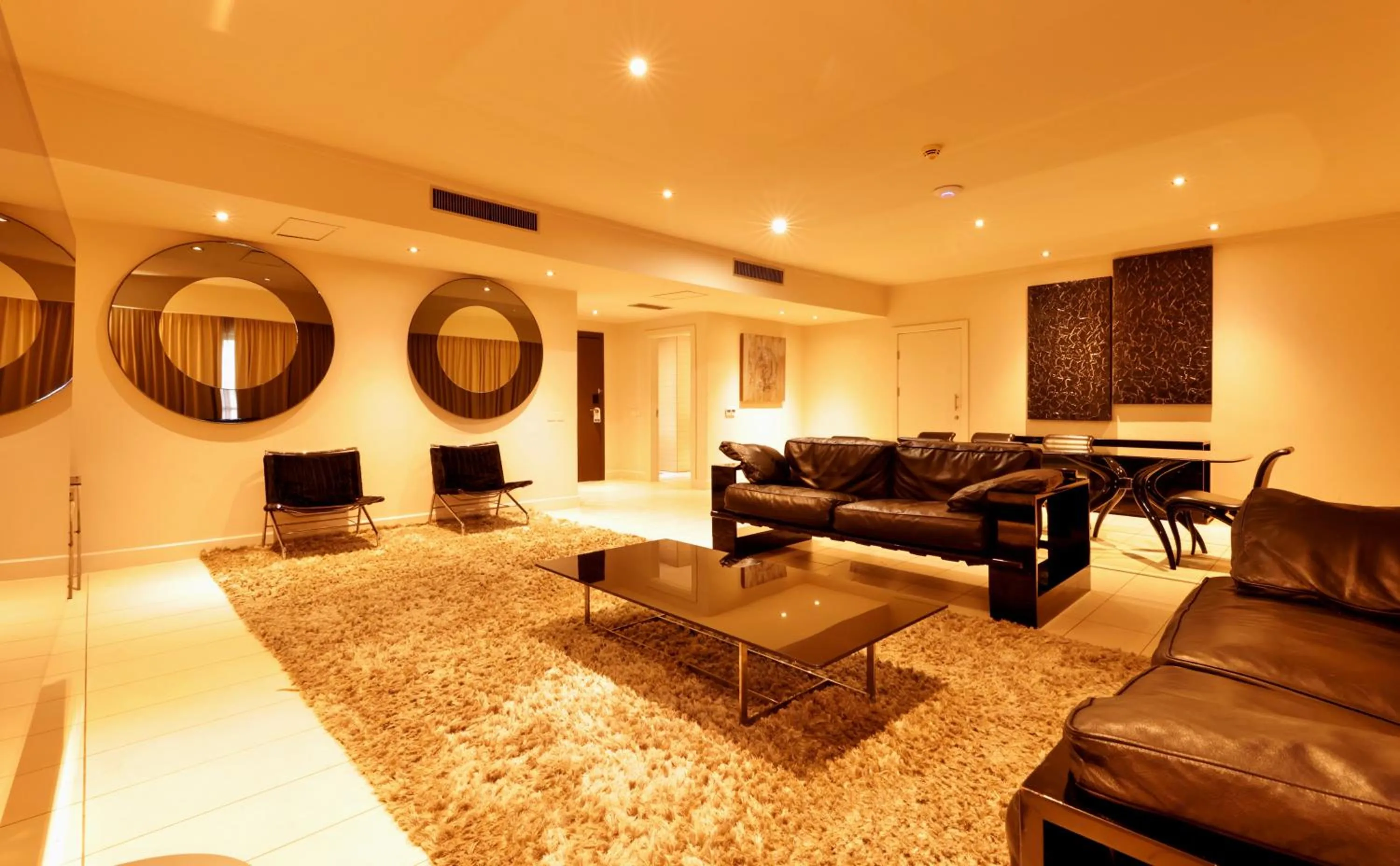 Living room in Labadi Beach Hotel