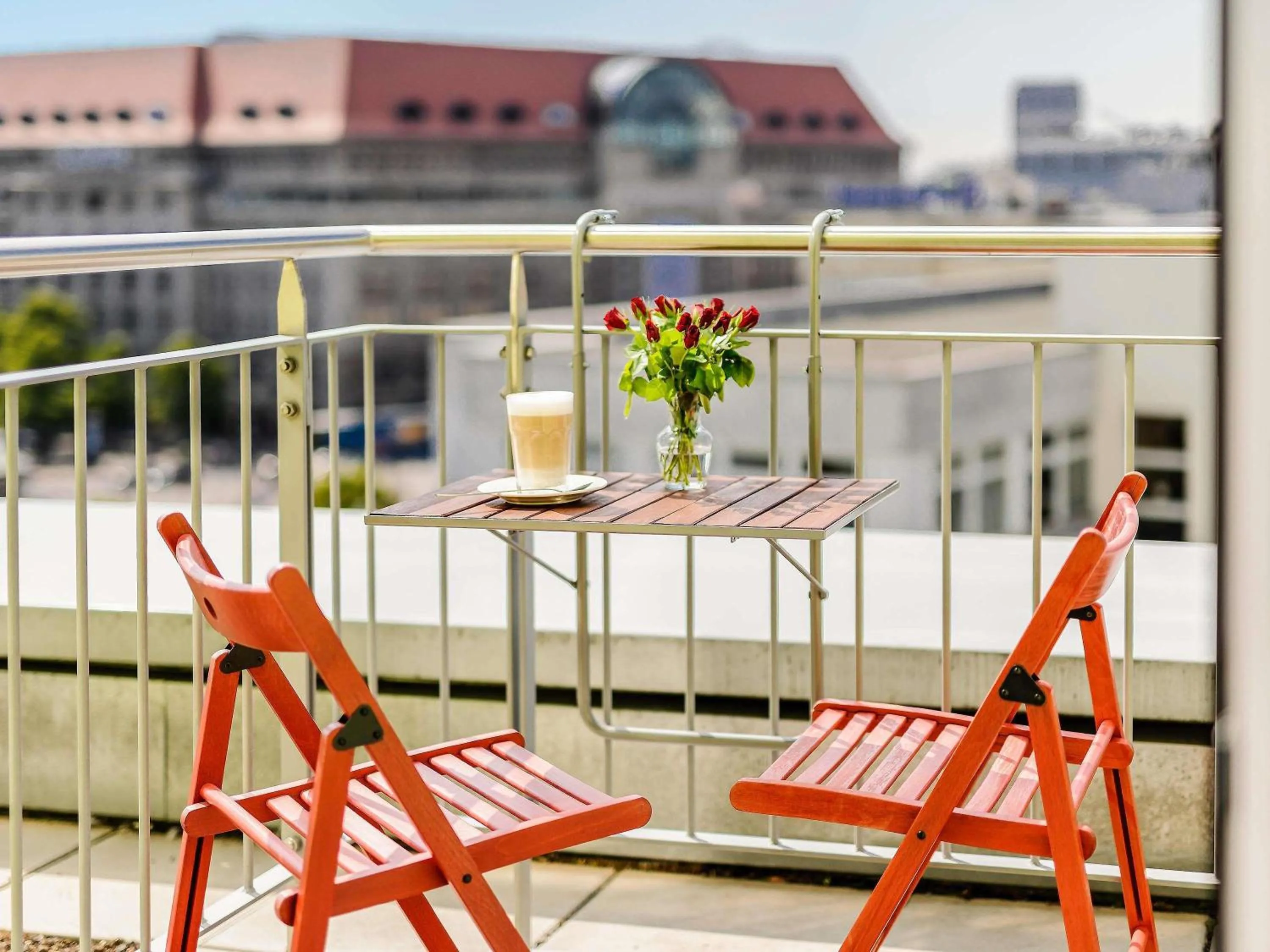 Bedroom in ibis Berlin Kurfuerstendamm - neu renoviert
