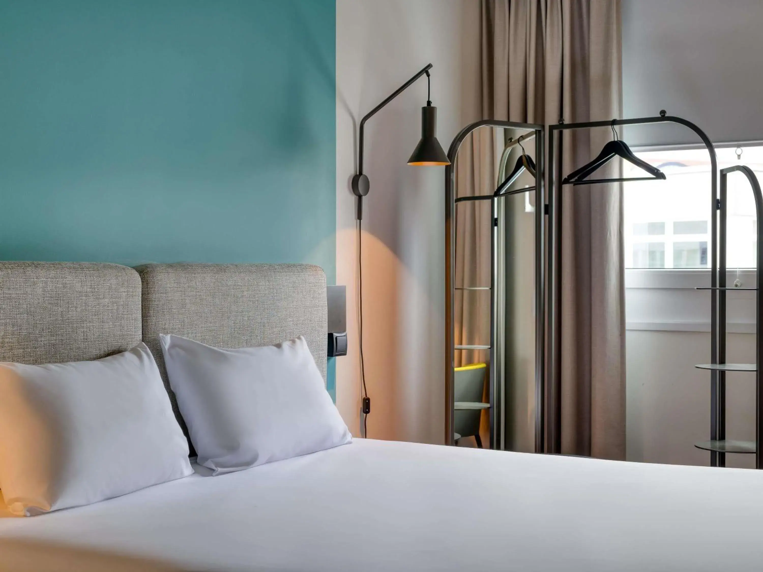 Bedroom, Bed in ibis Berlin Kurfuerstendamm Bedroom, Bed in ibis Berlin Kurfuerstendamm