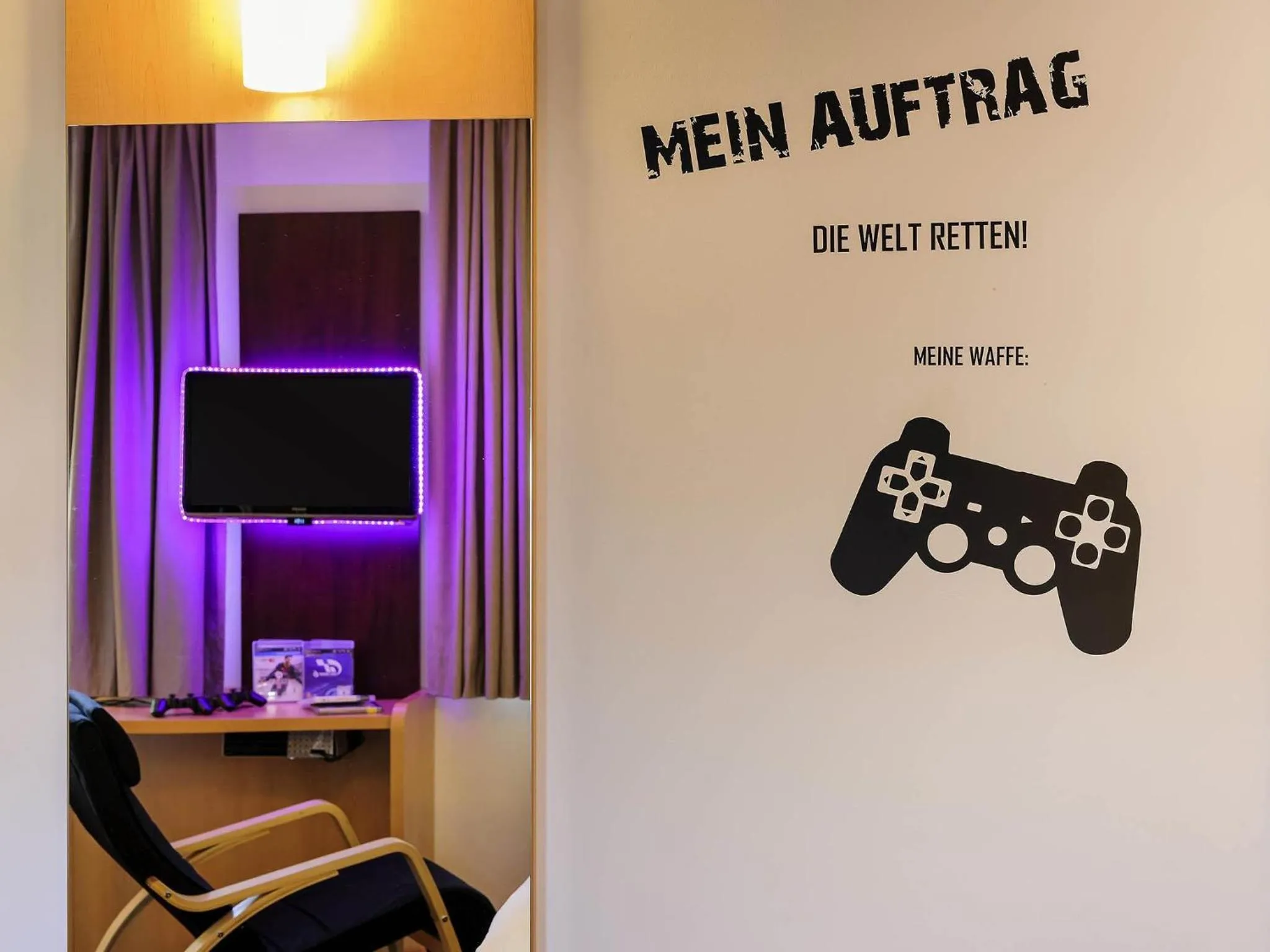 Bedroom in ibis Berlin Kurfuerstendamm - neu renoviert