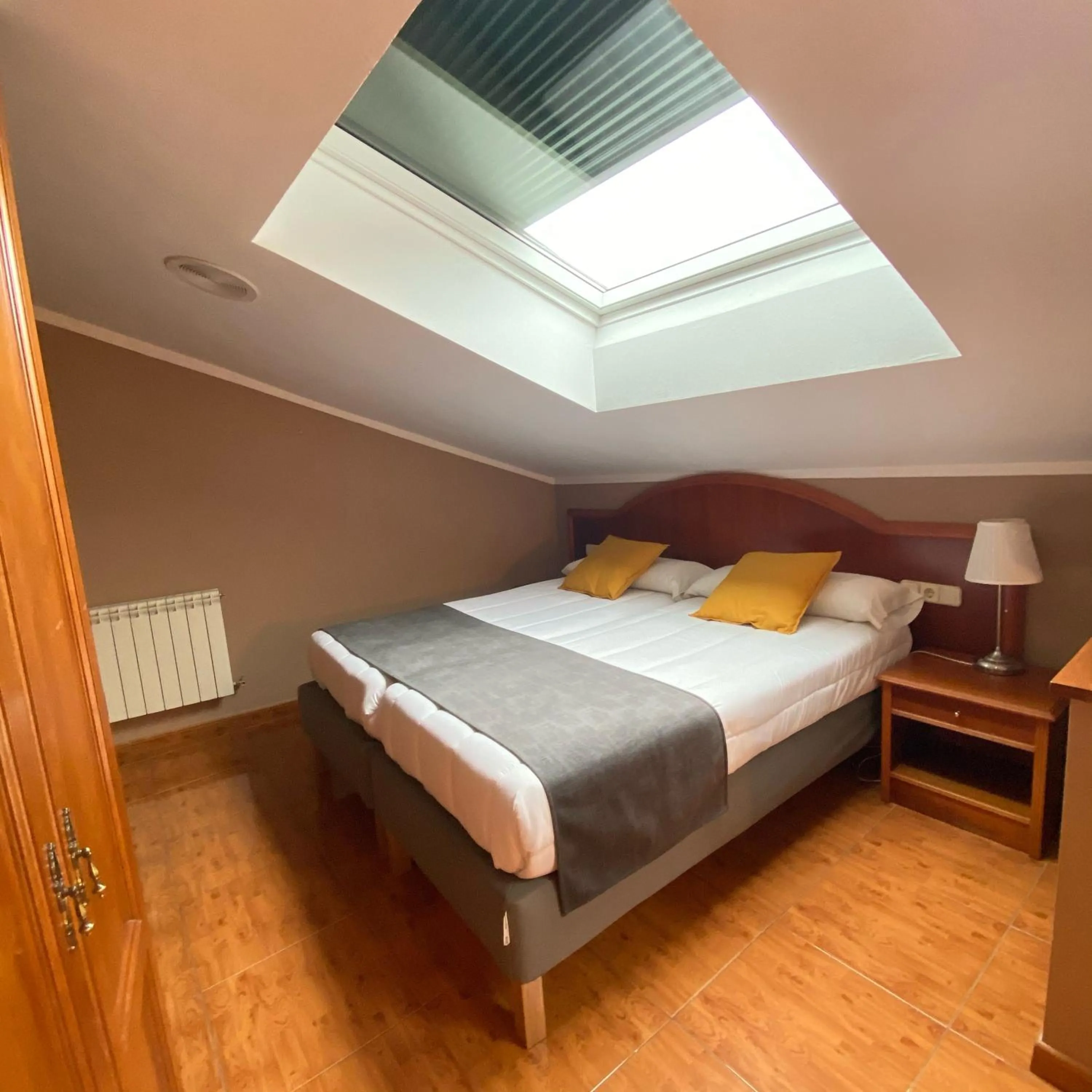 Bed in Hotel - Apartamentos Peña Santa