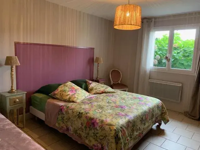 Double Room with Private Bathroom in A La Mare du Vieux Chêne Double Room with Private Bathroom in A La Mare du Vieux Chêne