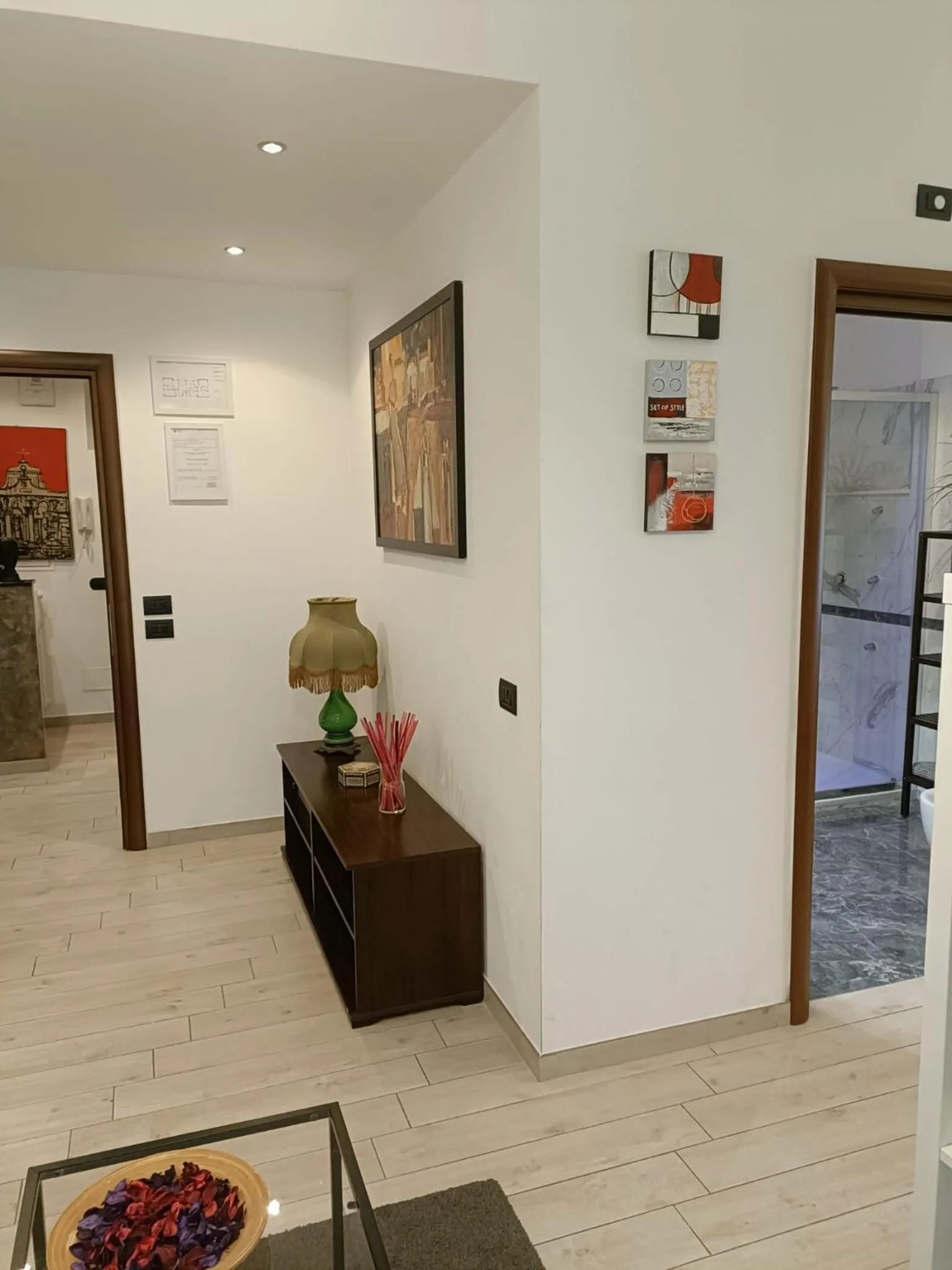 Seating area in Vatican Break Home