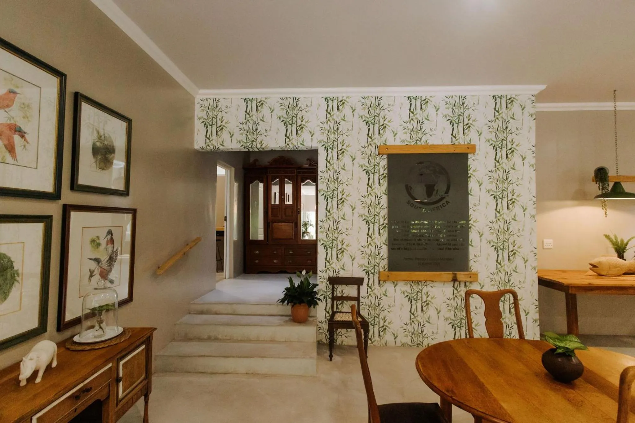 Living room in iGwalagwala Guest House