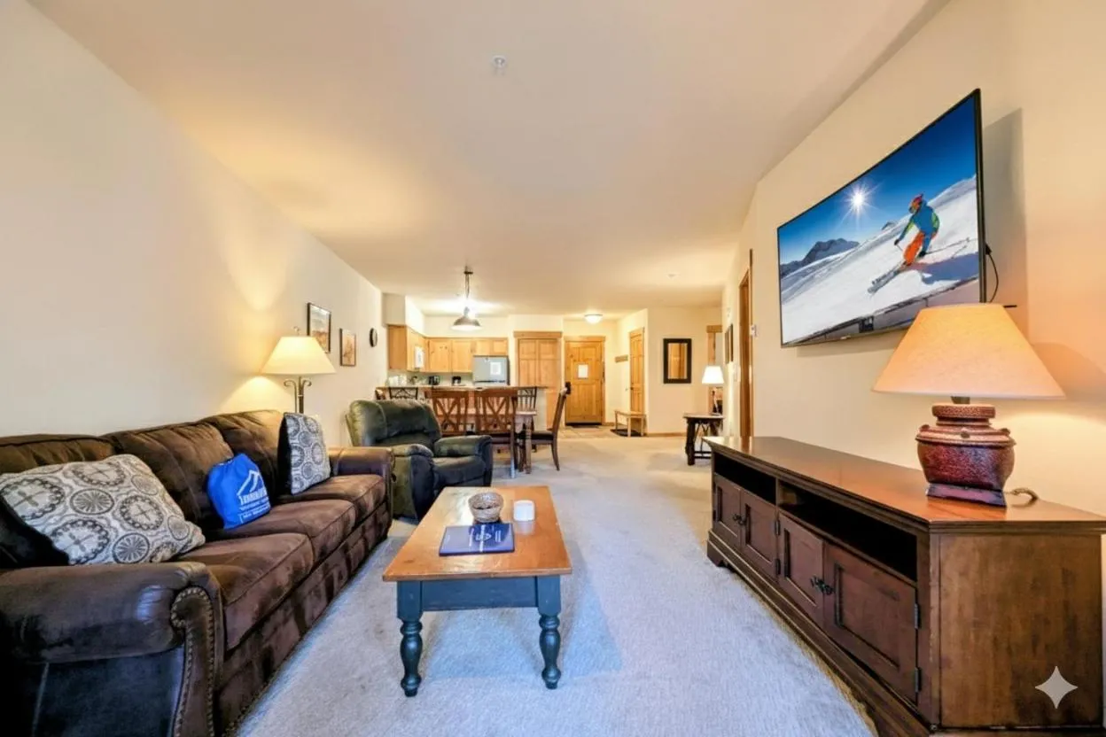 Tenderfoot Lodge 2626 by SummitCove Lodging