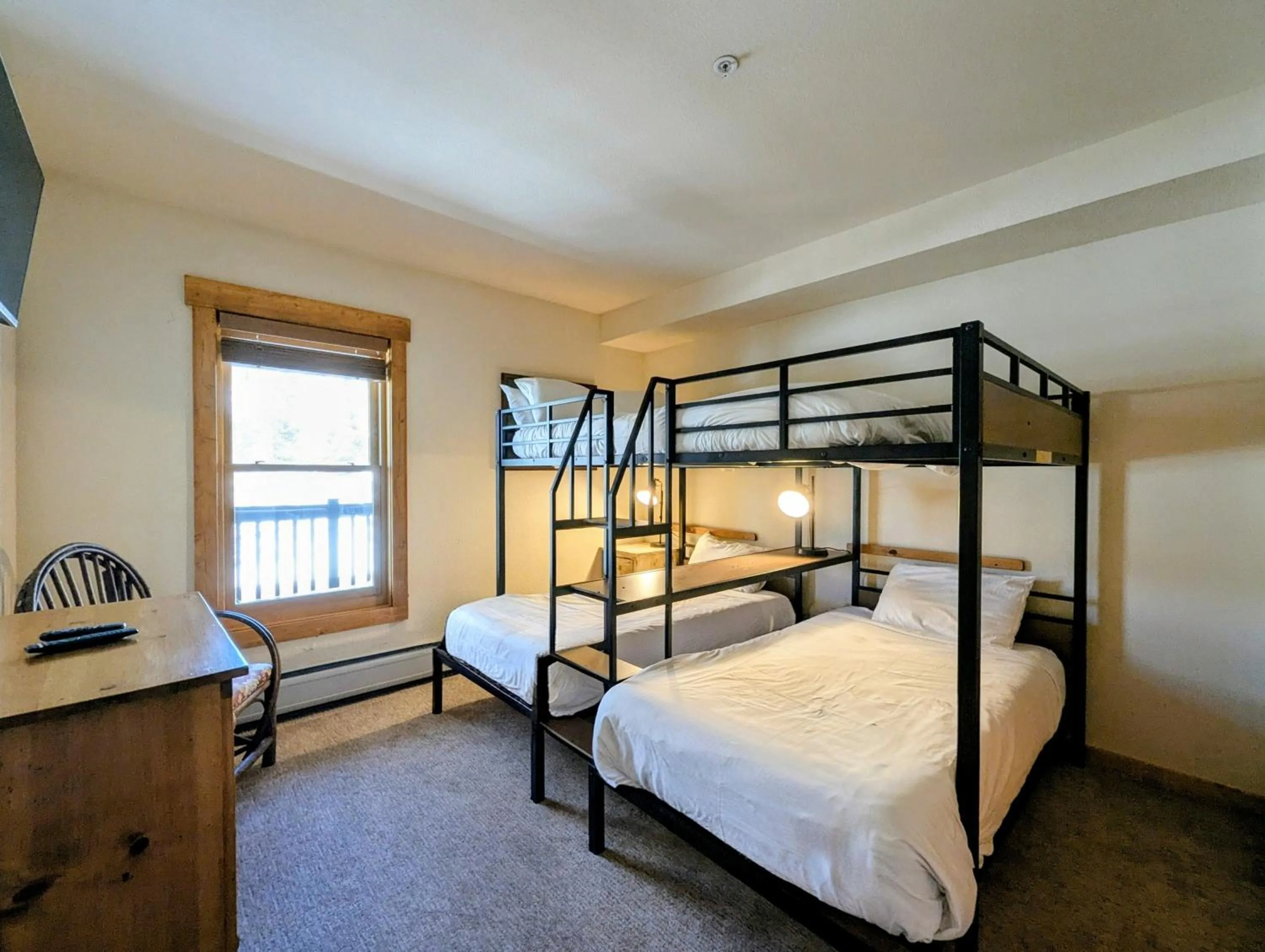 Bed in Tenderfoot Lodge 2626 by SummitCove Lodging