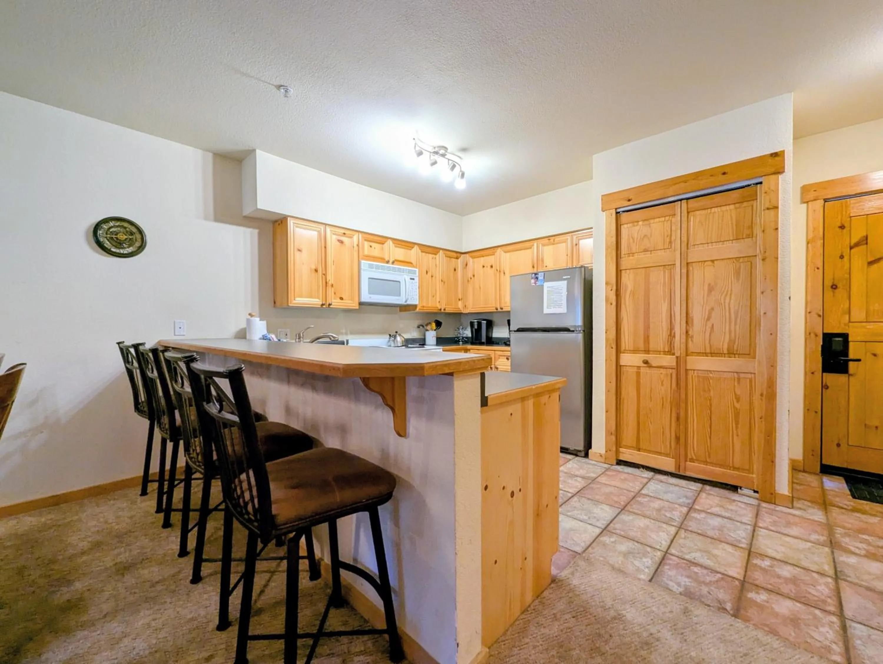 Tenderfoot Lodge 2626 by SummitCove Lodging