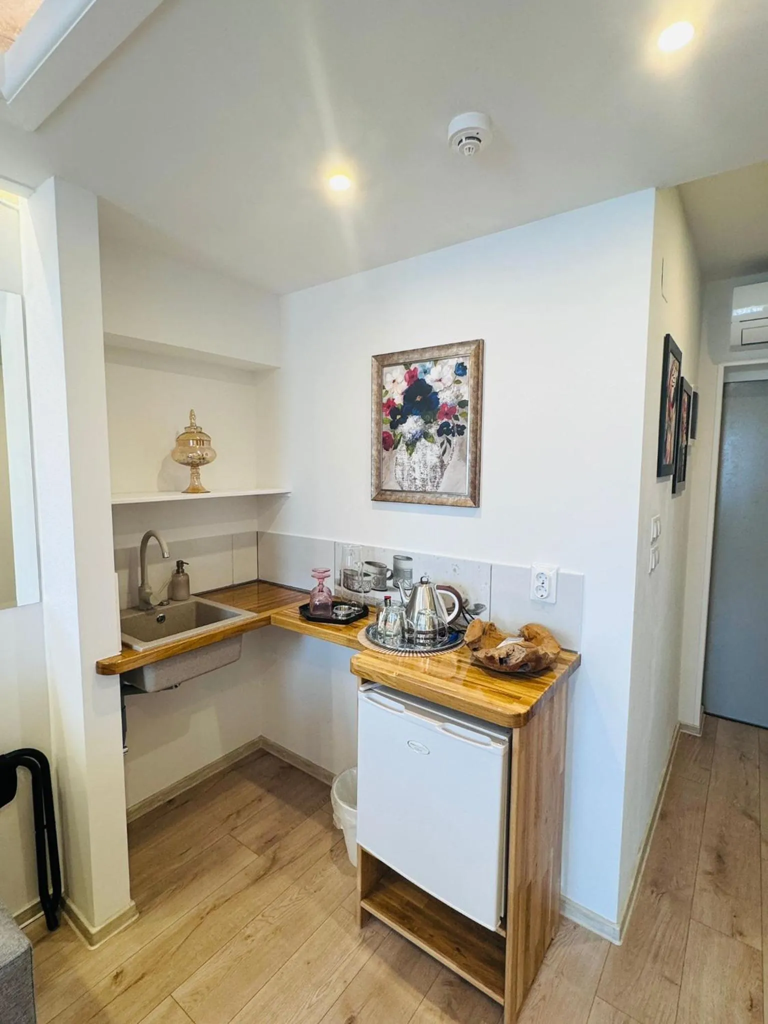 Kitchen or kitchenette in Villa Helvetia