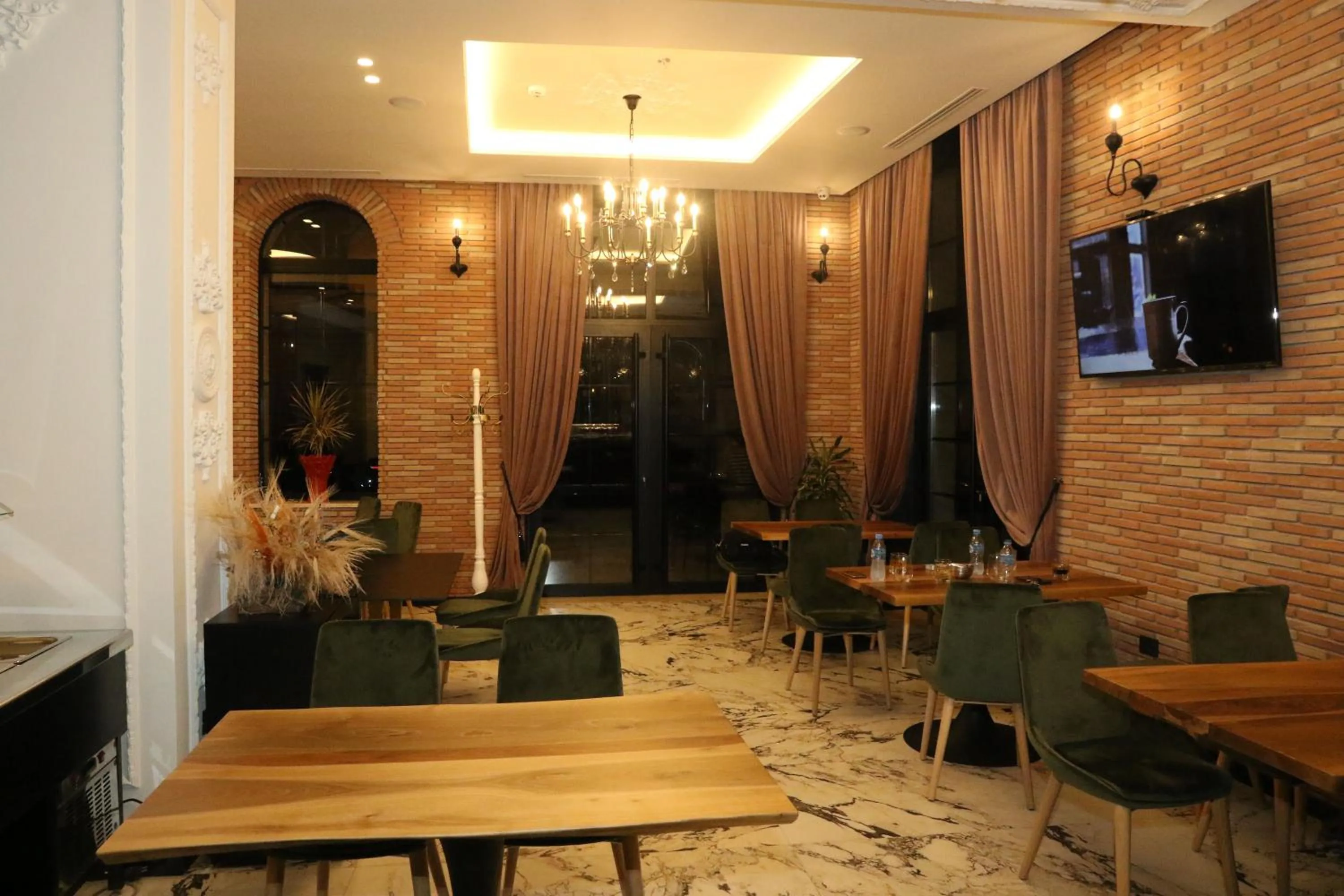 Restaurant/places to eat in Hotel Kloest