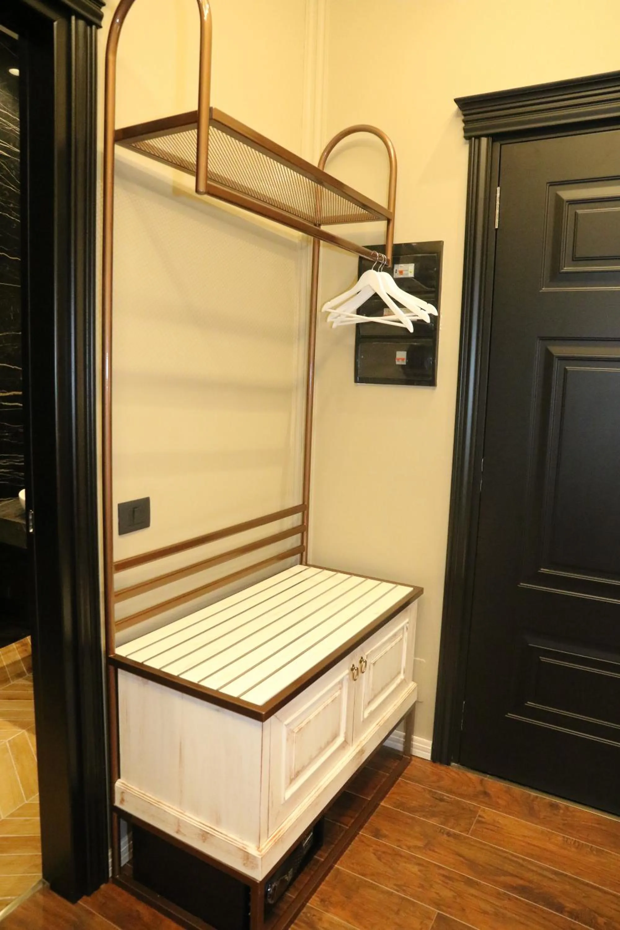 wardrobe in Hotel Kloest