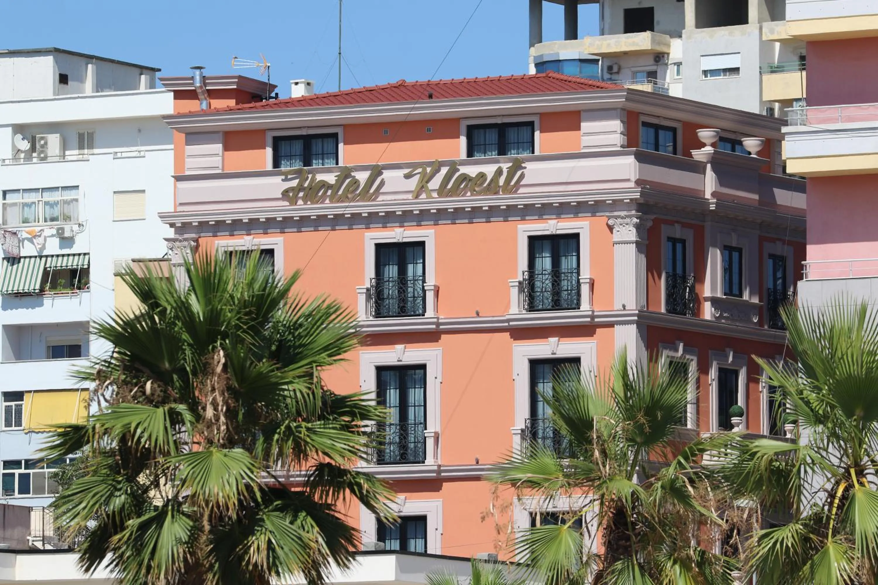 Property building in Hotel Kloest